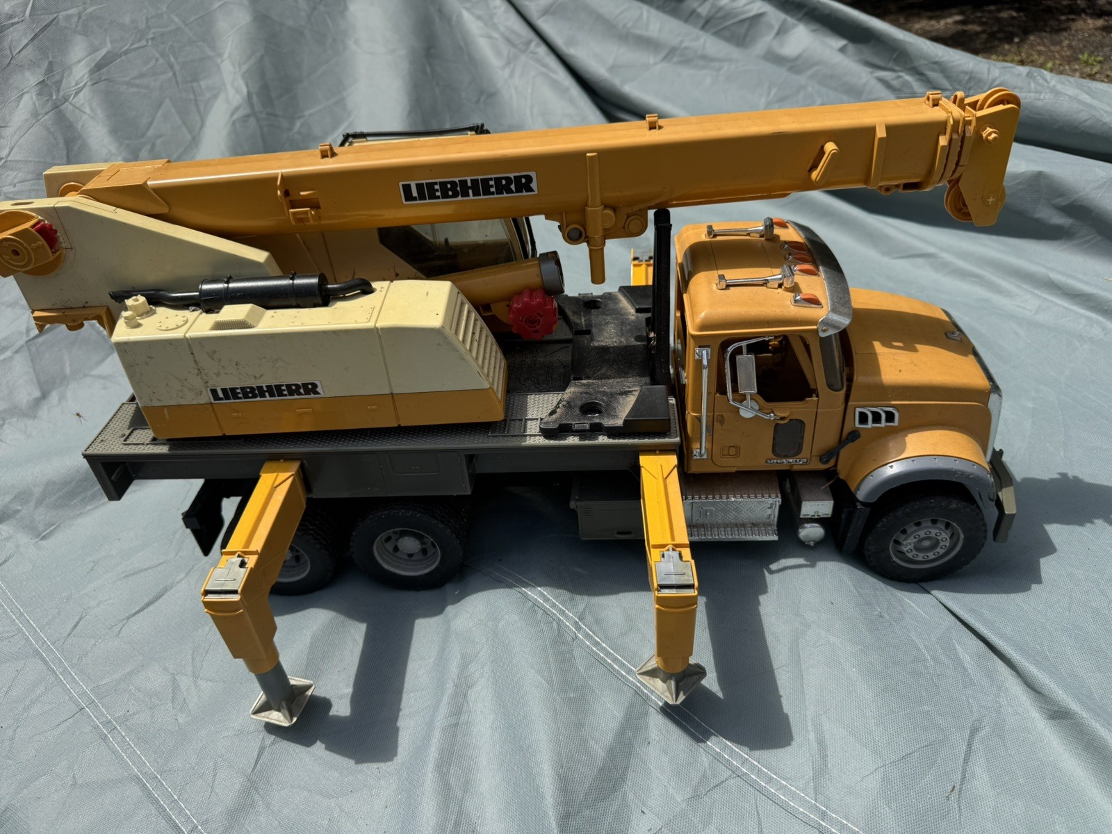 Mack Granite Liebherr Crane Truck 26” BRUDER 2818 *PARTS ONLY*