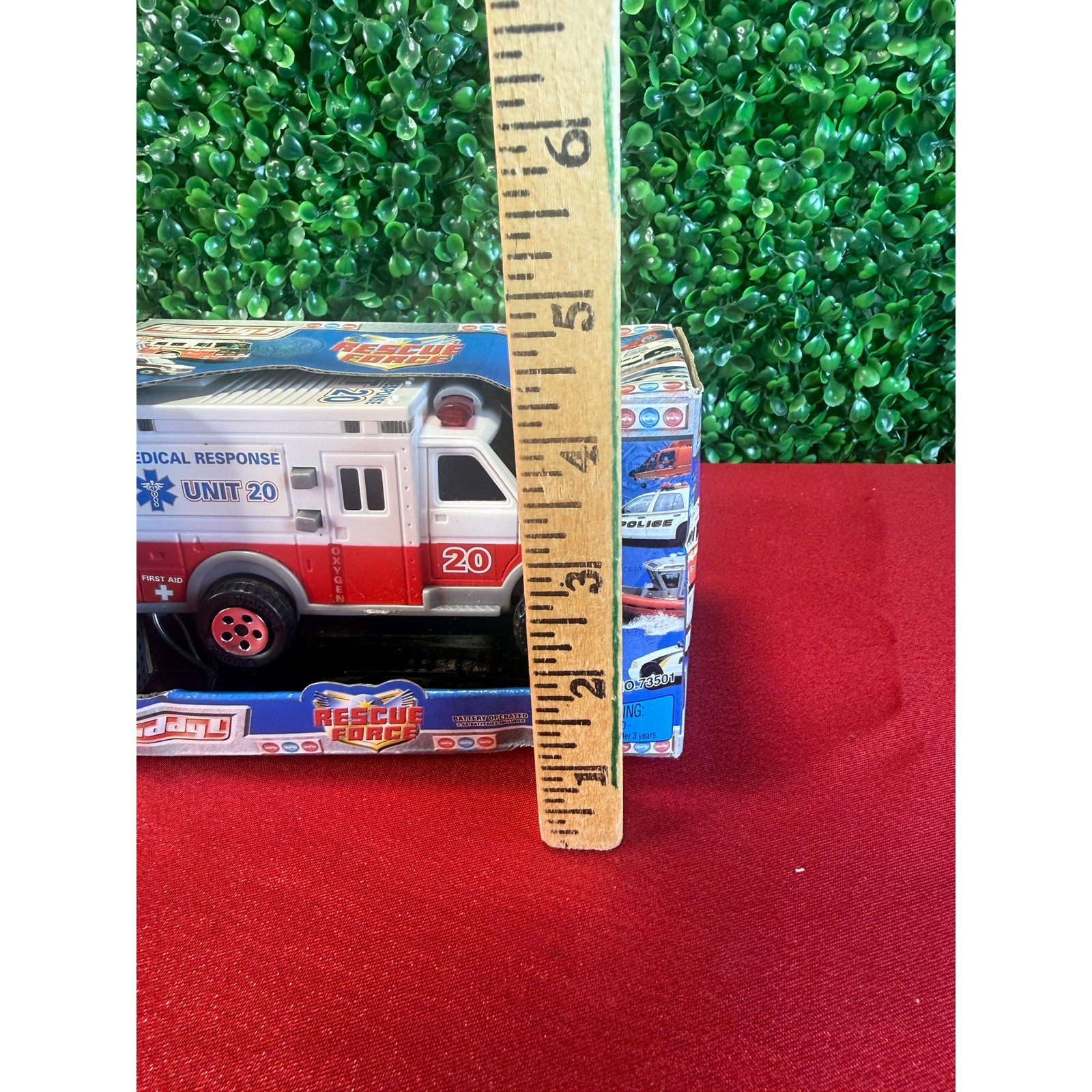 Buddy L Rescue Force Medical Response Unit 20 Ambulance Toy NIB Lights Sounds