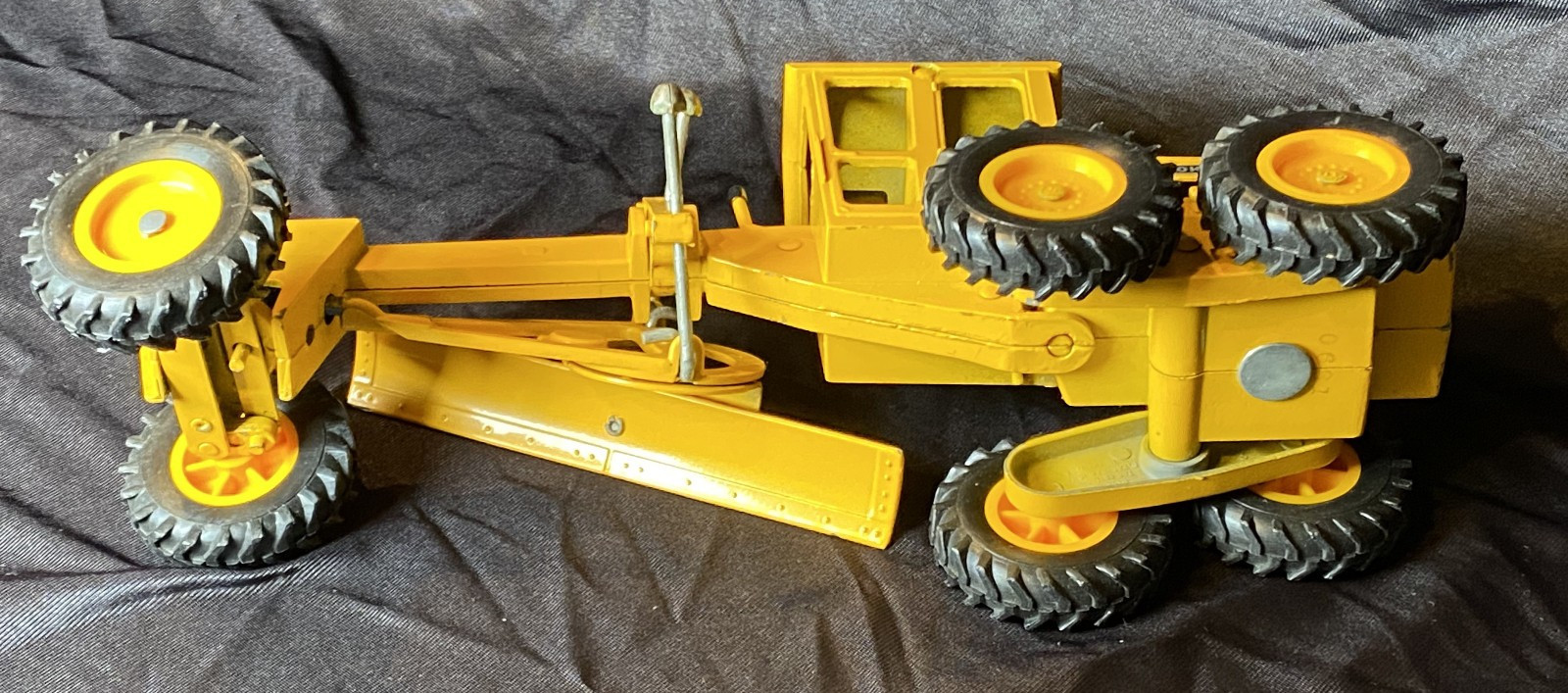 vintage 1970s ERTL TOYS #504 JOHN DEERE motor road grader 1/16 Diecast steel