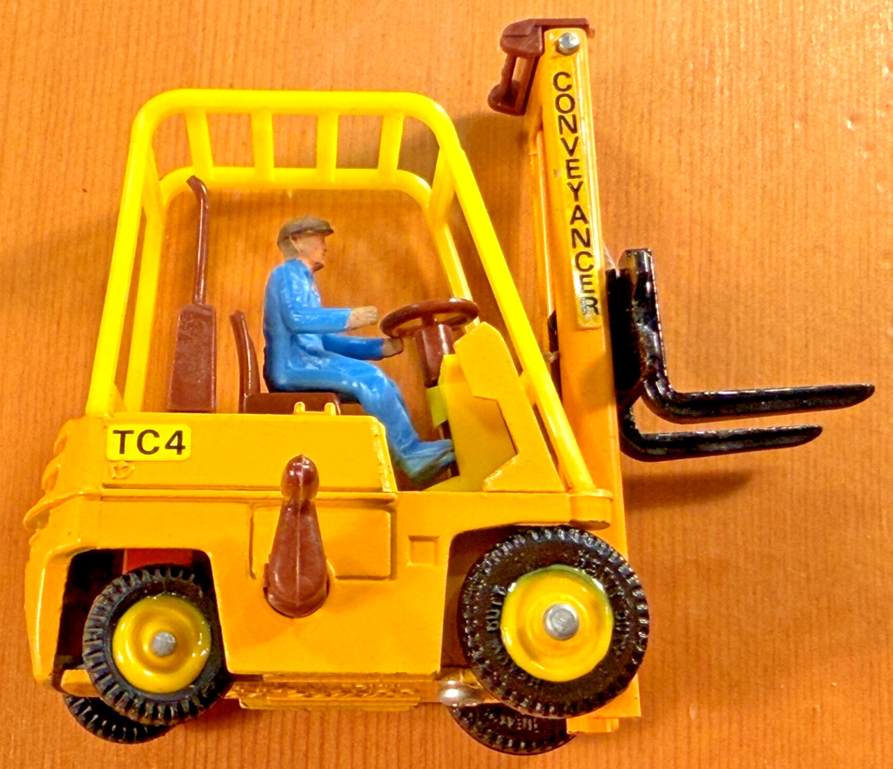 DINKY TOYS GB NO. 404 CONVEYANCER FORK LIFT TRUCK IN BOX TRUE VINTAGE EX/EX