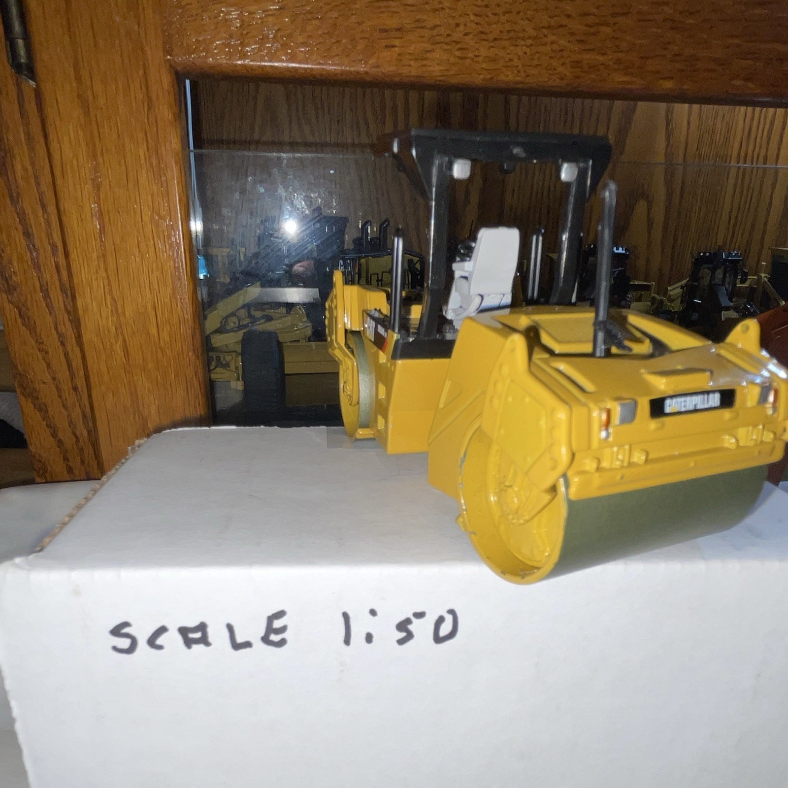 CAT CB534D II Tandem Vibratory Roller Diecast Construction Model 1:50