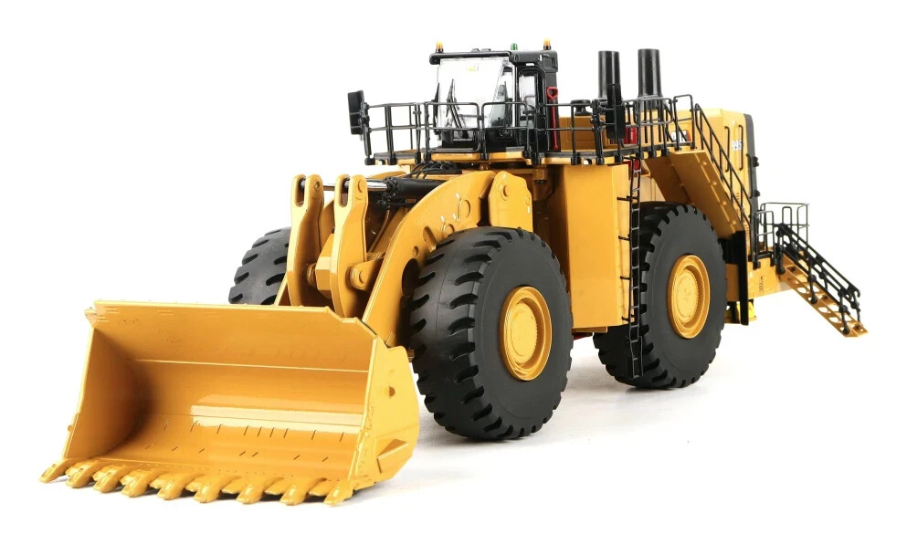 Diecast Masters 85716 Cat 995 Large Wheel Loader 1/50 Scale Diecast Model