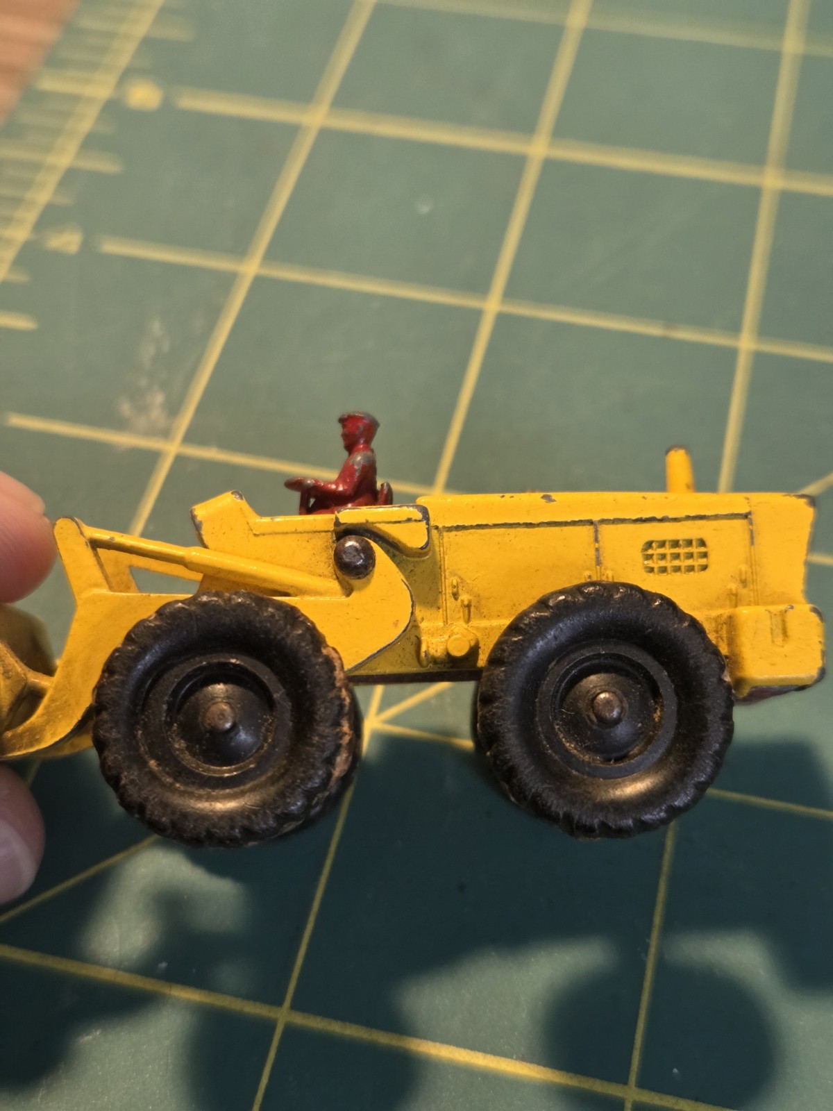 Vintage 1960s Aveling-Barford Tractor Shovel No. 43 Made In England By Lesney