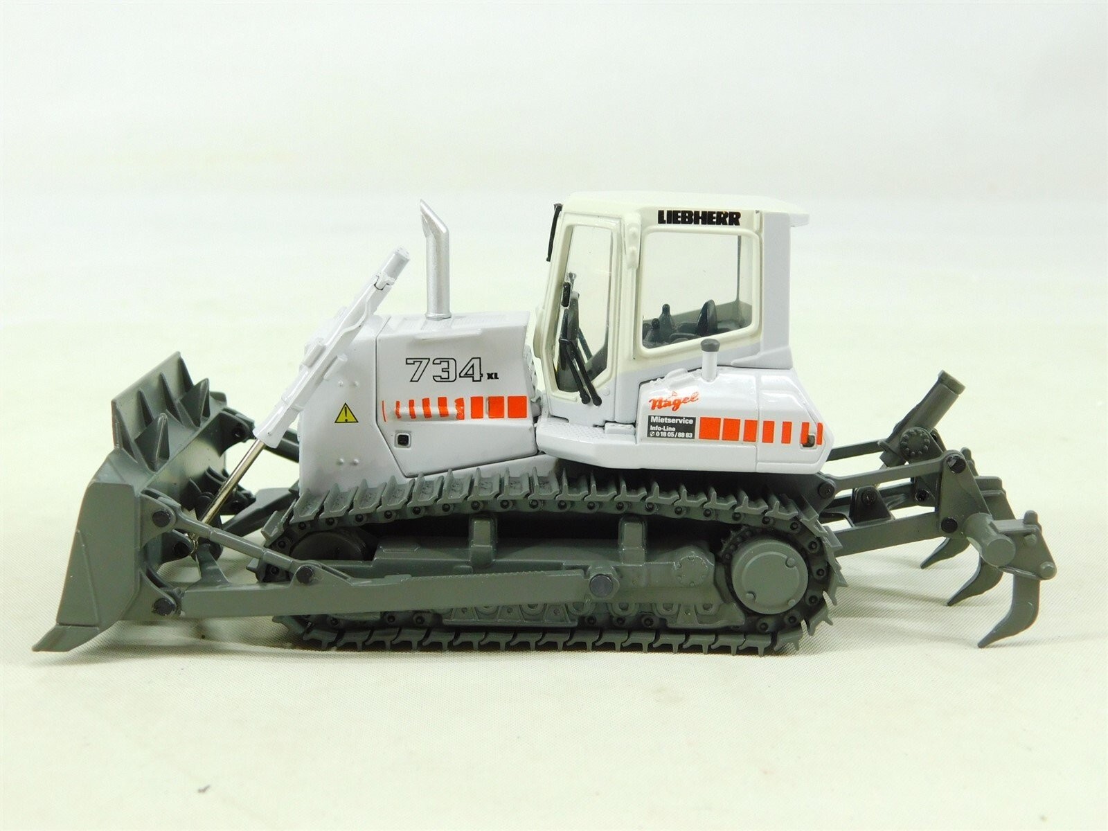 Liebherr PR734 XL Litronic Dozer Ripper Nagel Brami 1:50 Scale Model #25003N New