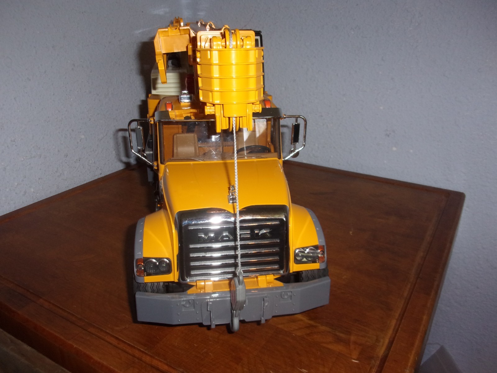 Bruder Mack Granite Liebherr Crane Truck 1/16 scale Mint 100% complete