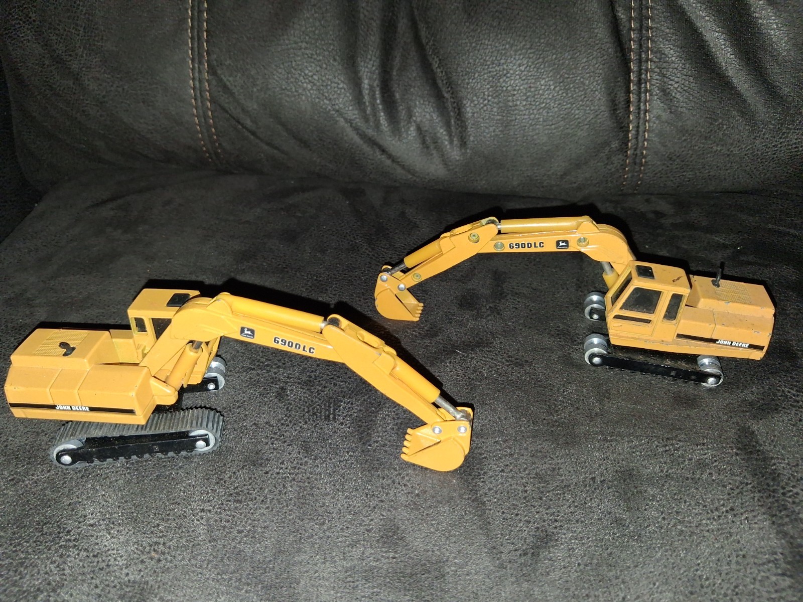 Heavy Equipment Diecast Lot Hitachi Crawler Crane John Deere Excavator Grader ++