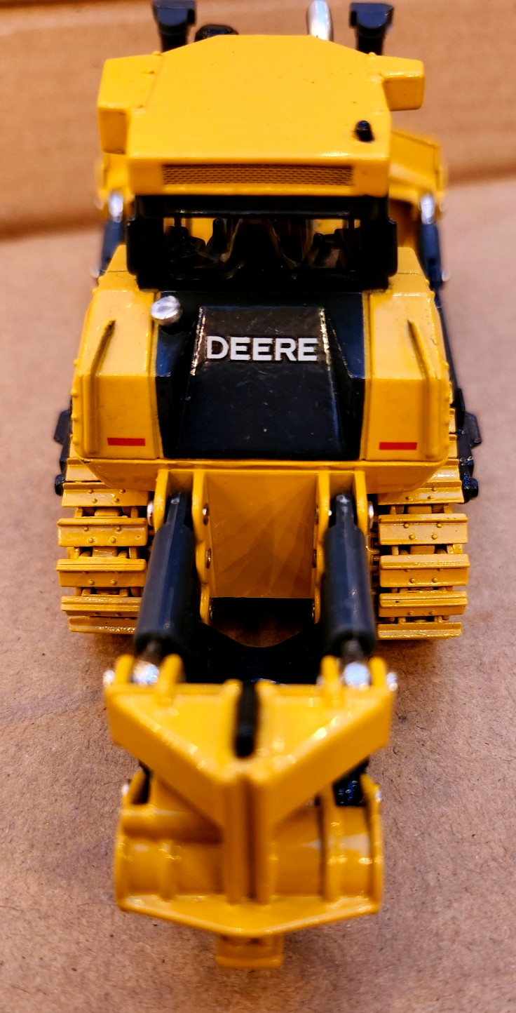 Ertl John Deere 1050K Bulldozer 1/50 Construction Toy Prestige collection