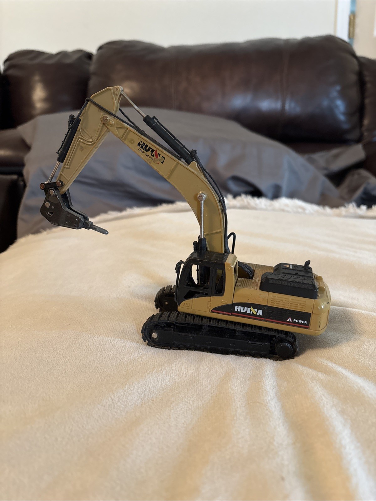 Hulna Drill Excavator Die Cast Metal Toy
