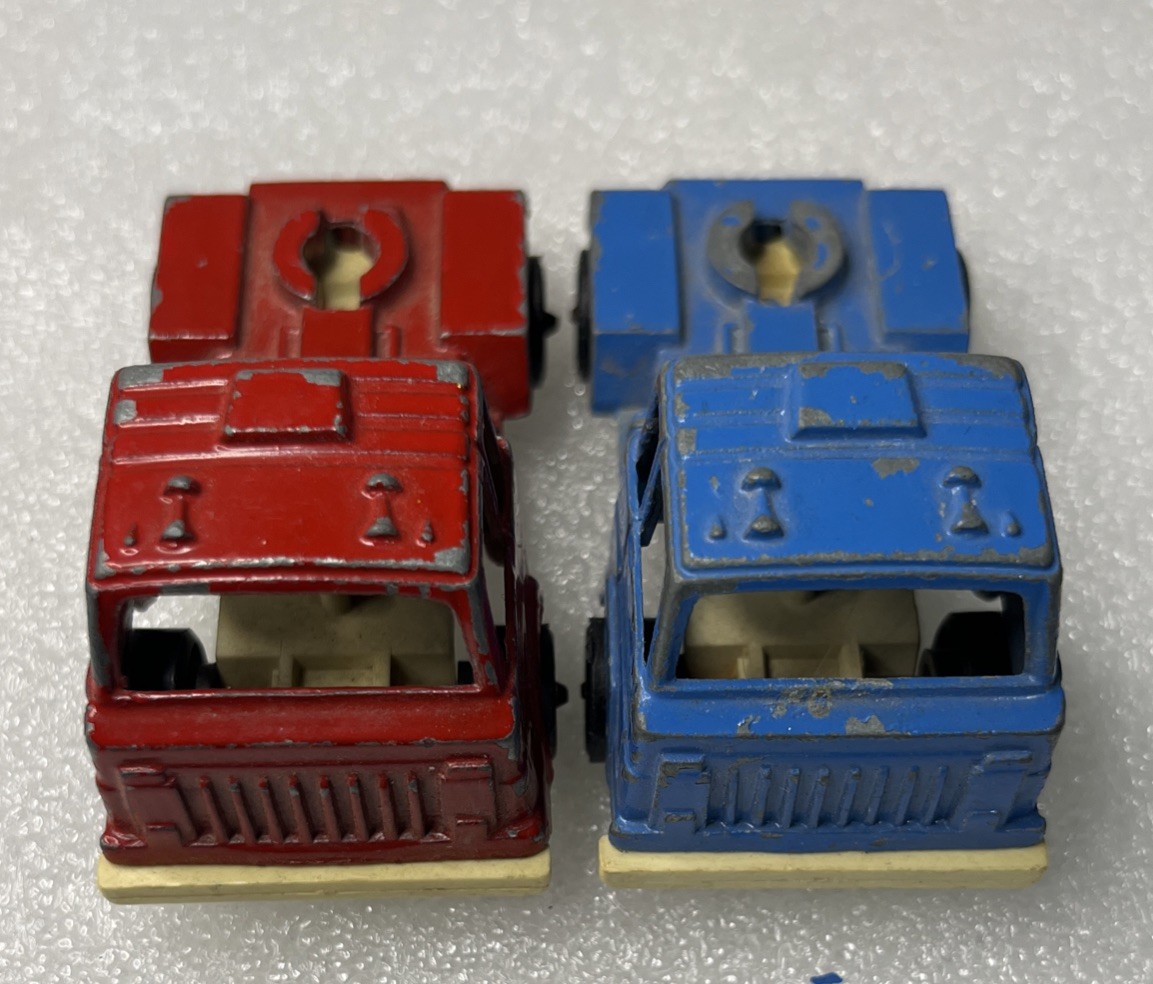 Vintage Tootsie Toy Small RED & BLUE Truck S-62