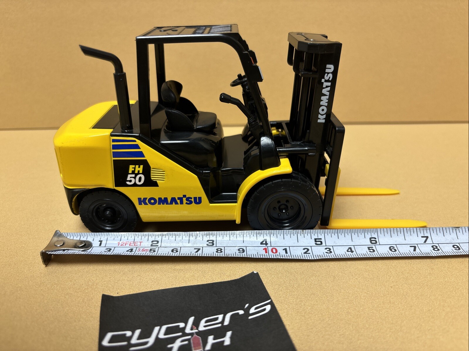 Used No Box Komatsu Model FH 50-2 Forklift 1/24 Scale Die Cast Model Cargo Ship