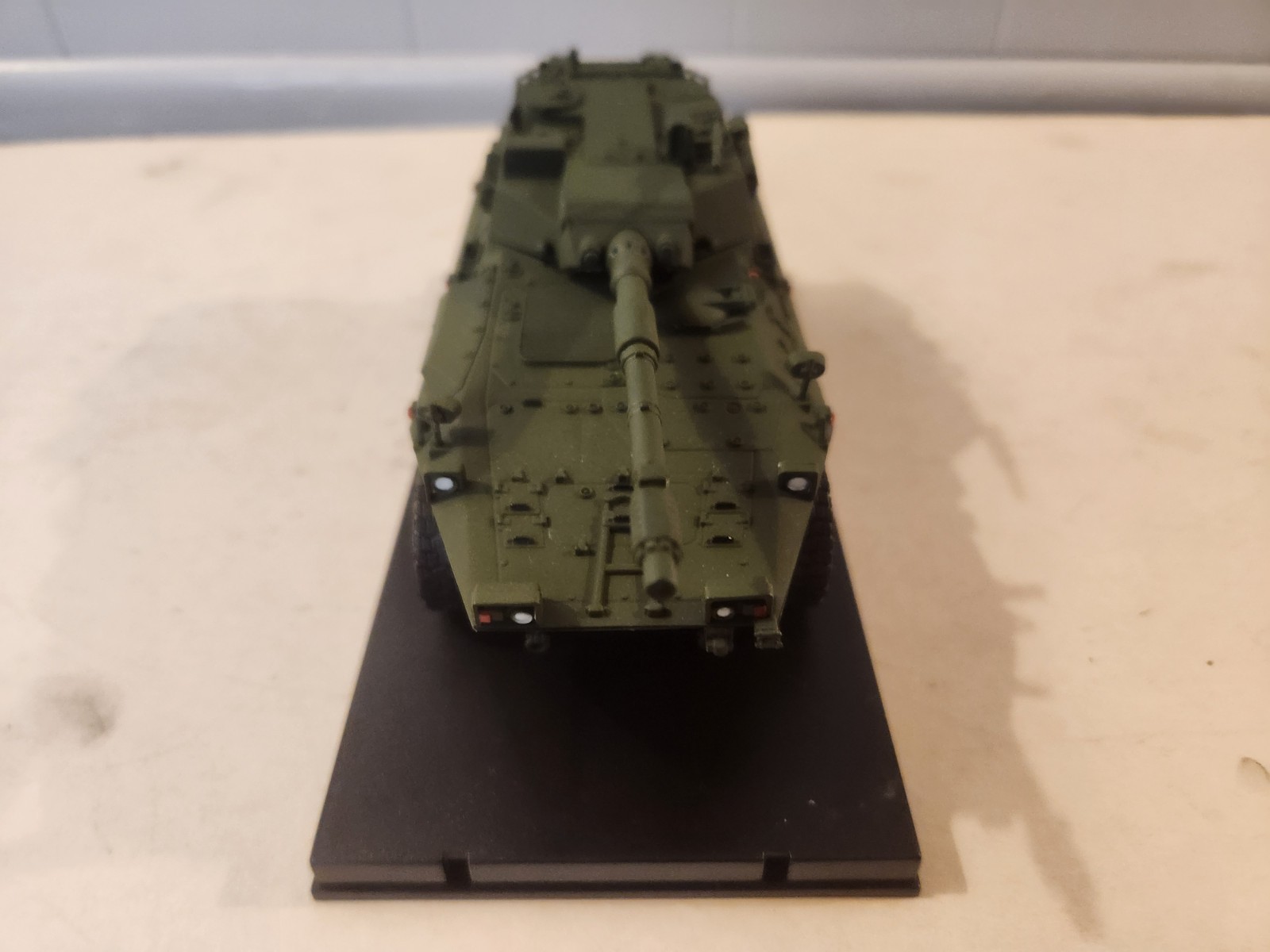 DeAgostini 1:43 Military Vehicles B1 Centauro Tank Destroyer Diecast Model
