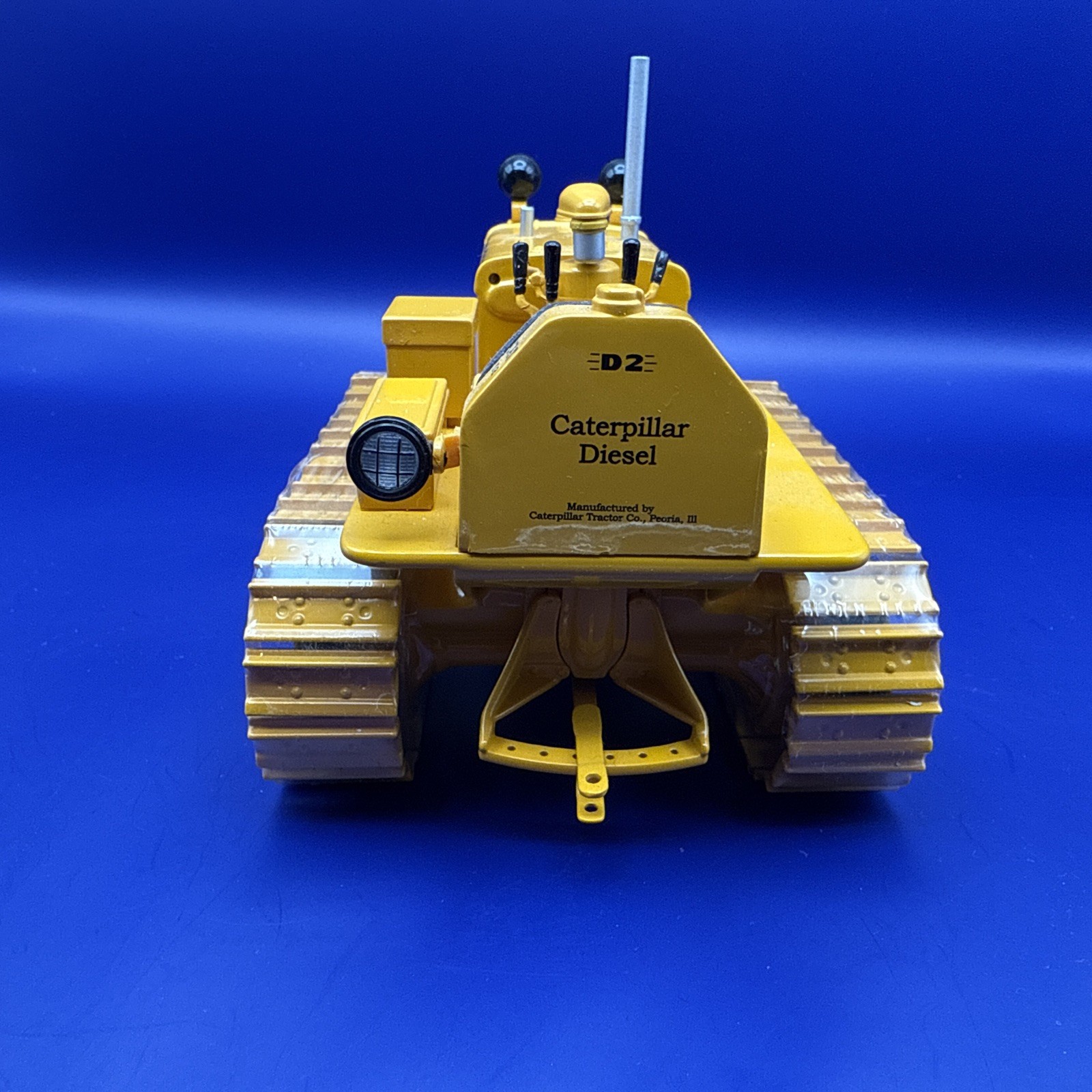 Caterpillar Cat D2 Crawler Tractor 2003 NTTC – SpecCast 1:16 Scale #CUST773 New