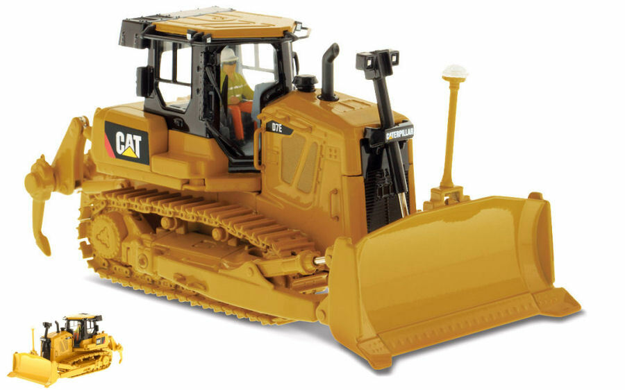 Cat D7e Track Type Tractor 1:50 Model Diecast Masters