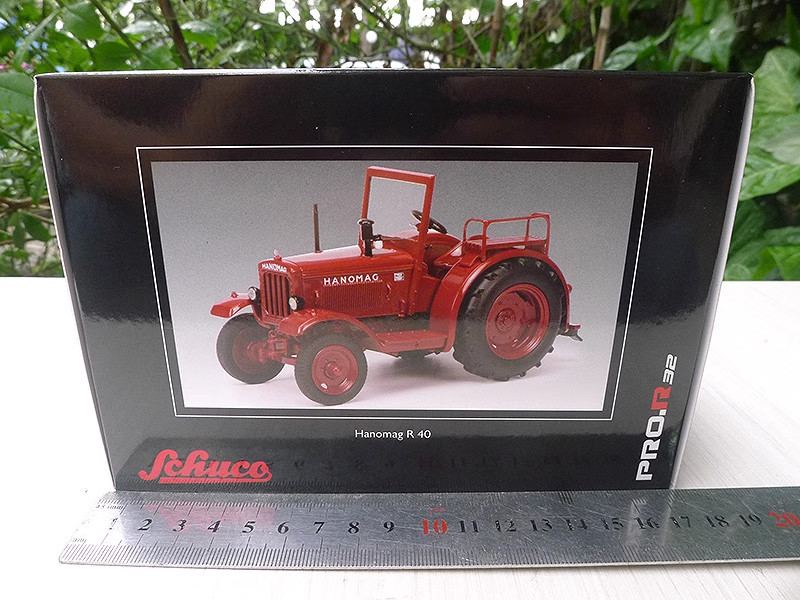 1:32 SCHUCO Hanomag R 40 Tractor Construction Farm Machine Equipment Resin Model