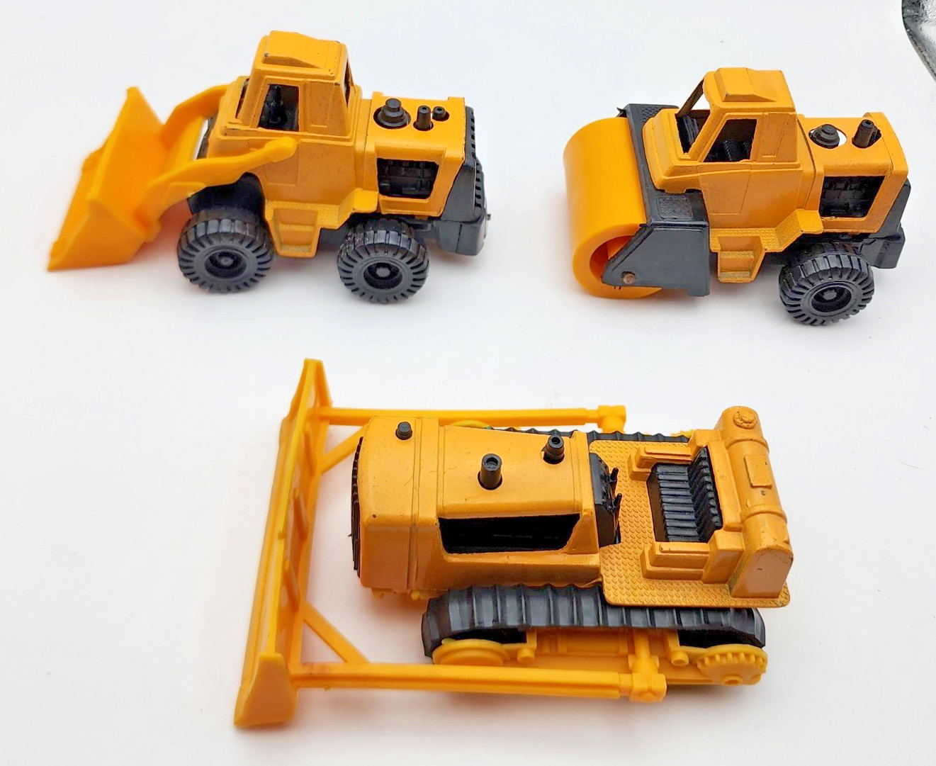 Vintage 1970 Tootsie Toy Dozer, Loader & Roller Construction Toys 4″ to 4.75″