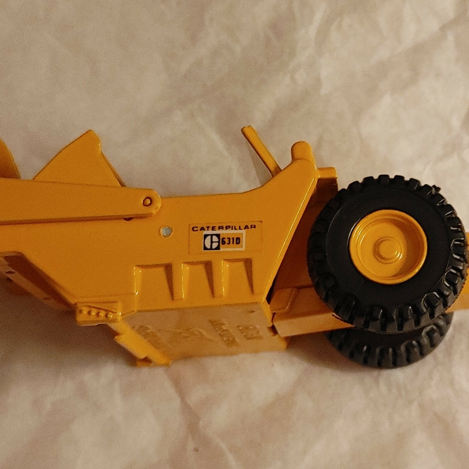 1:50 8″ L CAT # 6310 MINIATIRAS PARTS REATTACHED, SEE PHOTOS, PARTS OR REPAIR
