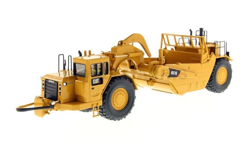 DIECAST MASTERS 85175C Cat 657G Wheel Tractor Scraper Core Classic 1/50