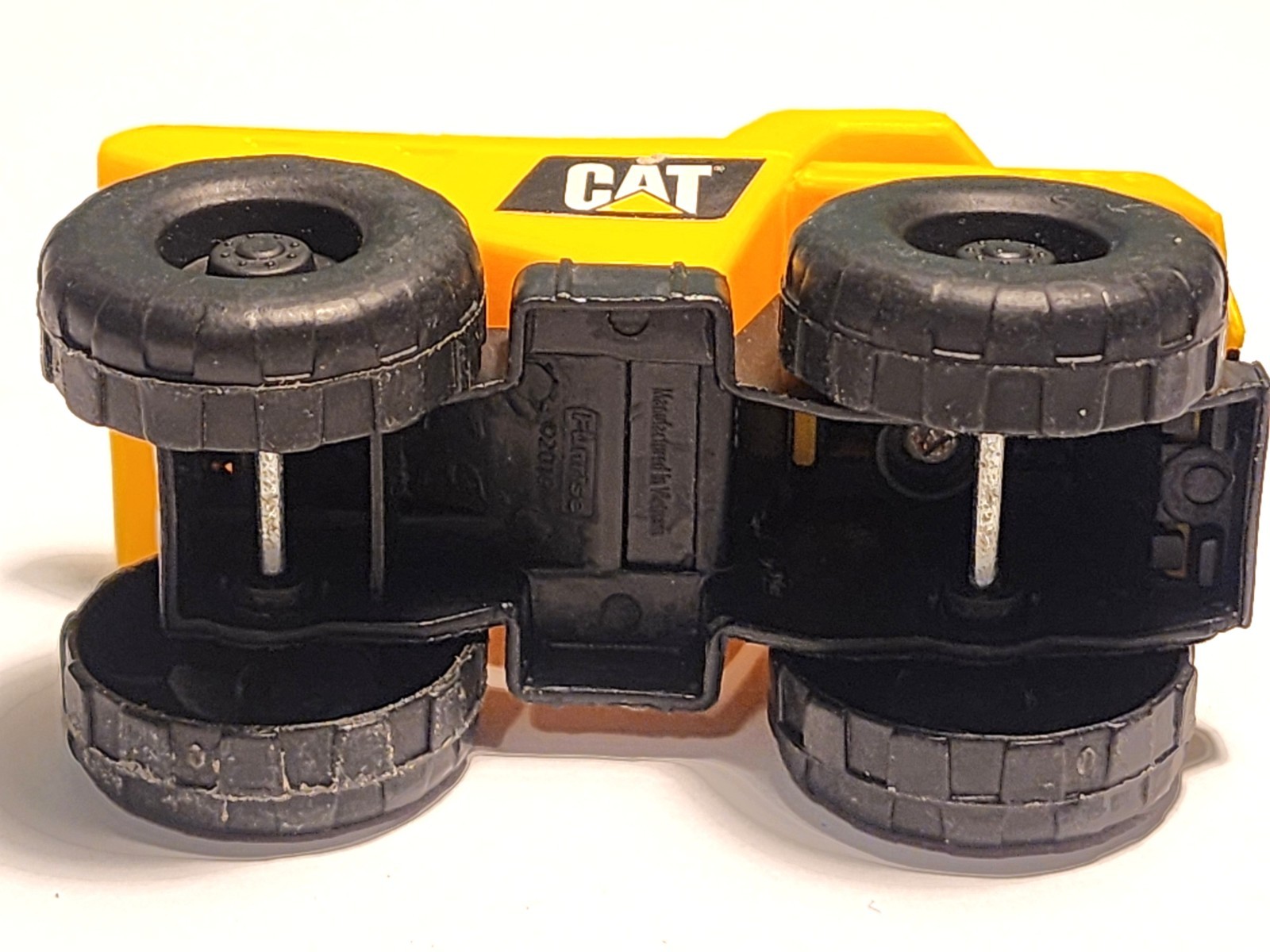 CAT Plastic Dump Truck Toy Sturdy Construction Toys Vehicle S29