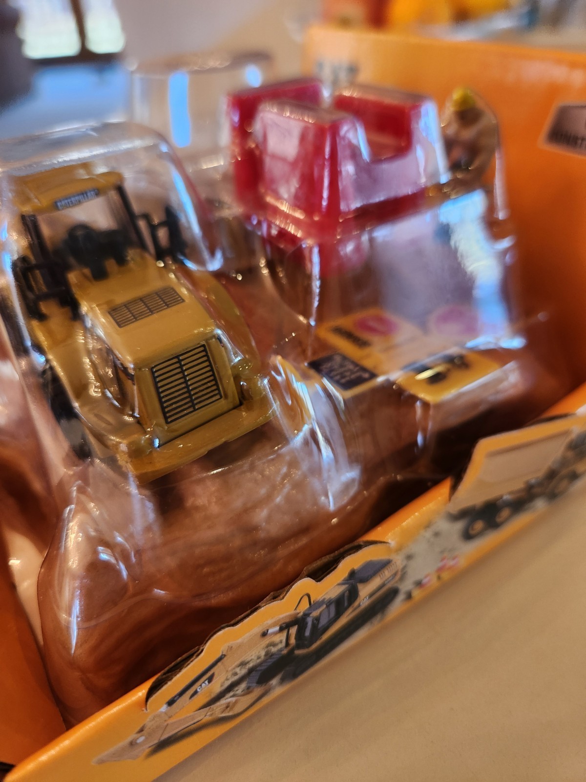 Diecast Masters 1:87 (HO) CAT 950G Wheel Loader