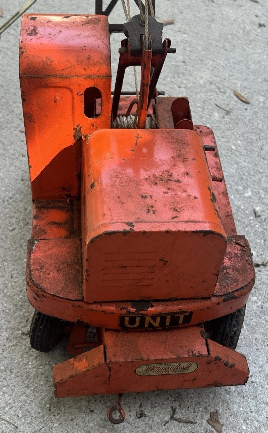 Vintage Unit Crane & Shovel Corp Charles Doepke Model Toy Co. 1949-1954 ; Orange
