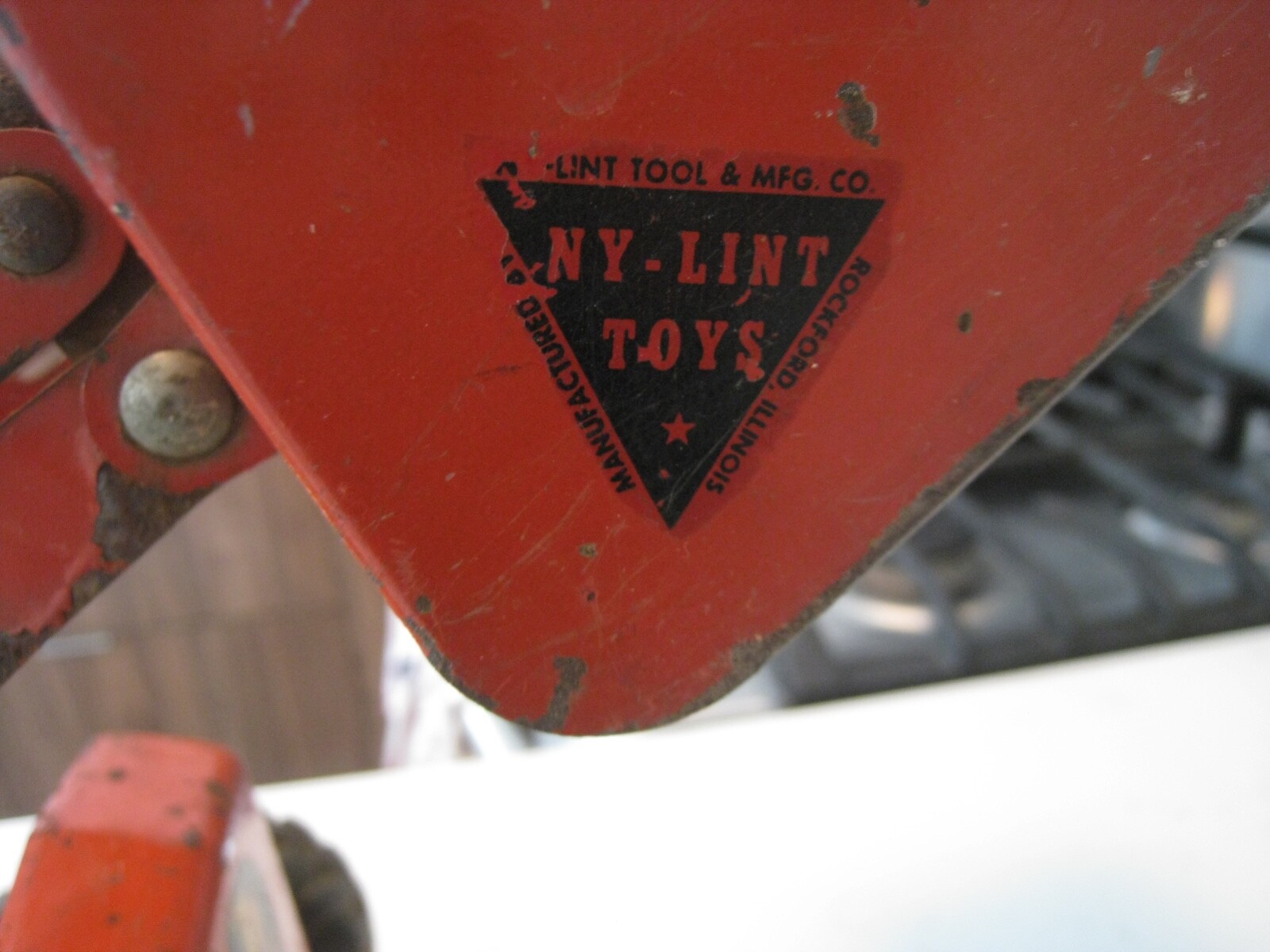 Vintage NYLINT Red Pressed Steel HOUGH Payloader Front End Loader Tractor Toy