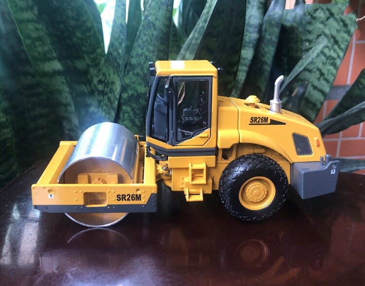 1:35 18CM SHANTUI SR26M Road Roller Construction Equipment Machine Diecast Model