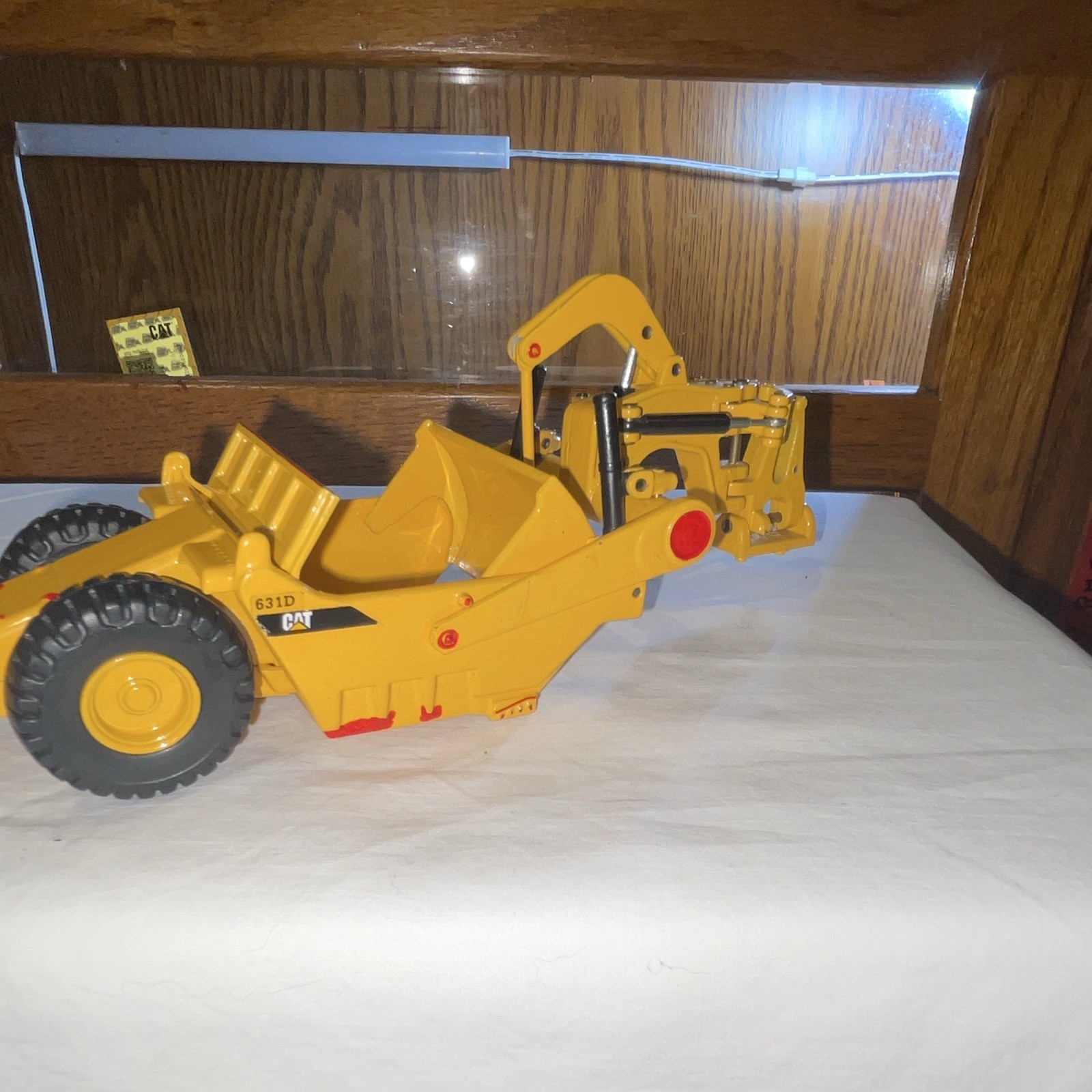 CAT 775E Truck & 631D Scraper Diecast Construction Equipment Yellow Black