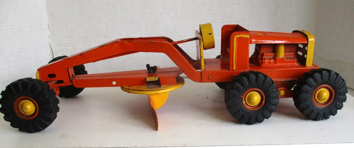 Vintage 1950s Marx Construction Road Grader