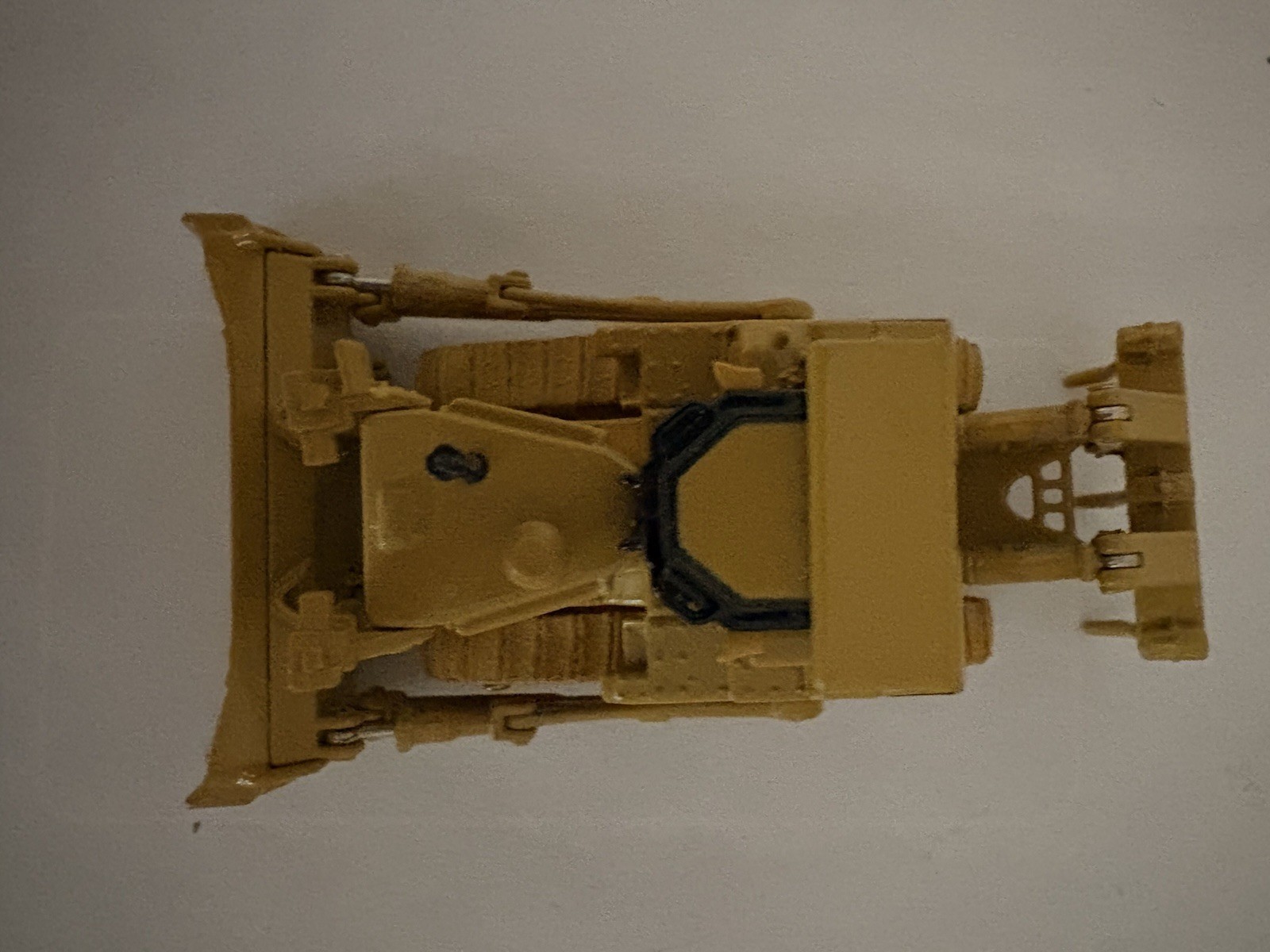 CAT D9T Track-Type Tractor 1:87 Die-Cast Model Replica Yellow/Black 1:87 Scale
