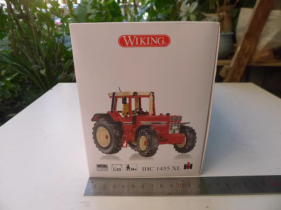 1:32 WIKING CASE IHC 1455XL Tractor Farm Vehicles Machinery Diecast Model