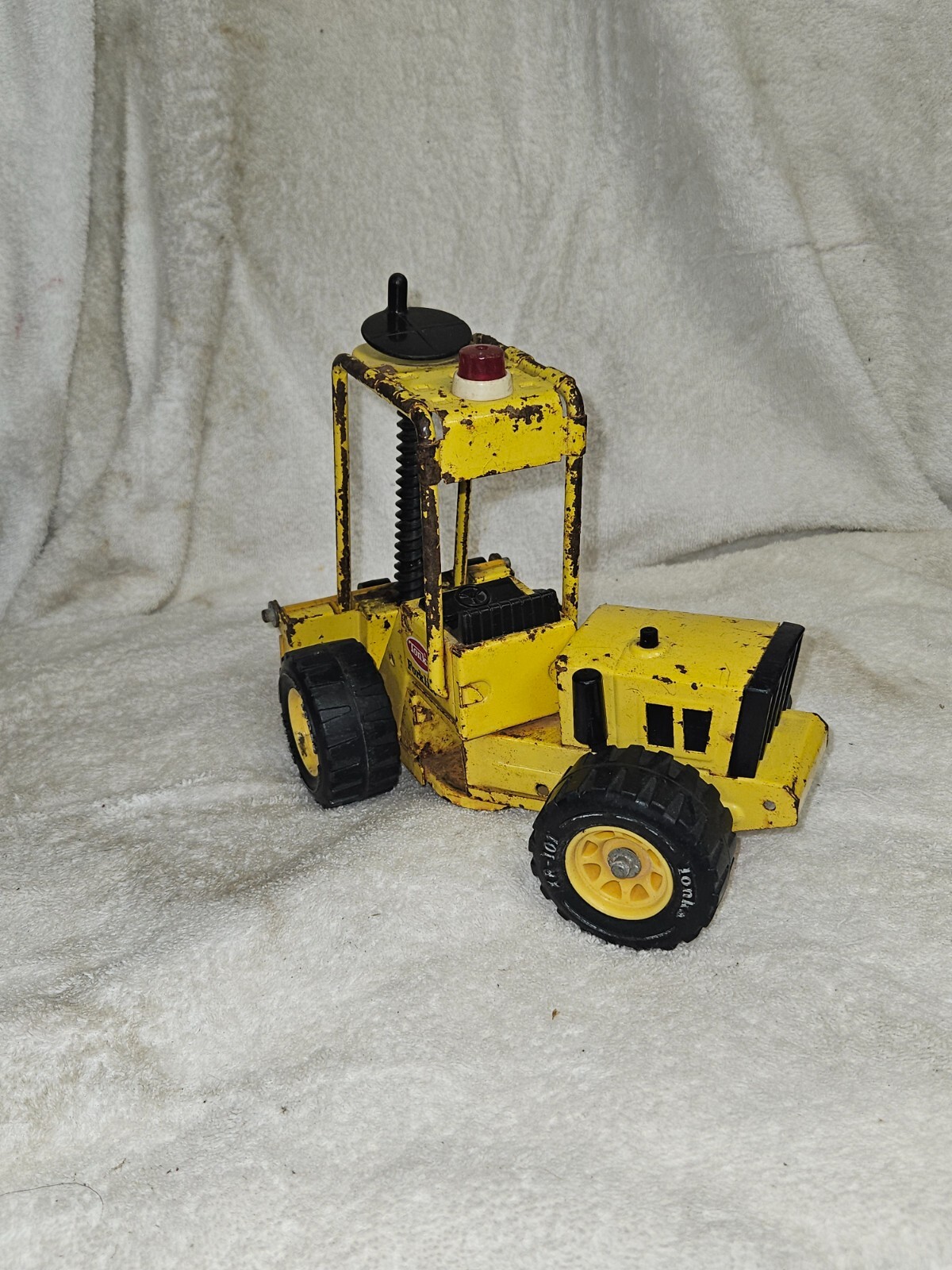 Tonka Forklift Truck # 52900 • XR-101 • Pressed Steel Metal Toy • 1970s Vintage
