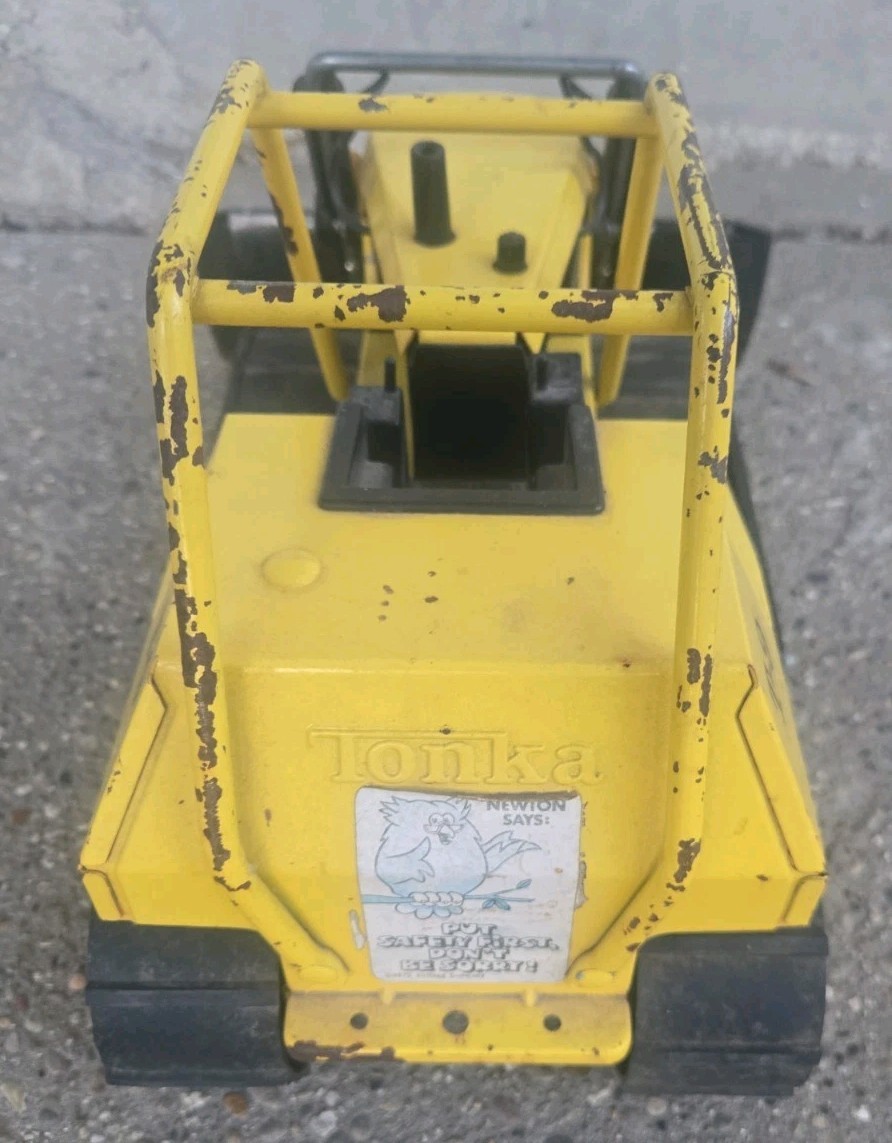 Mighty Tonka T-9 Turbo Diesel Bulldozer 17″ Excellent Tracks Works 1970s / 1980s