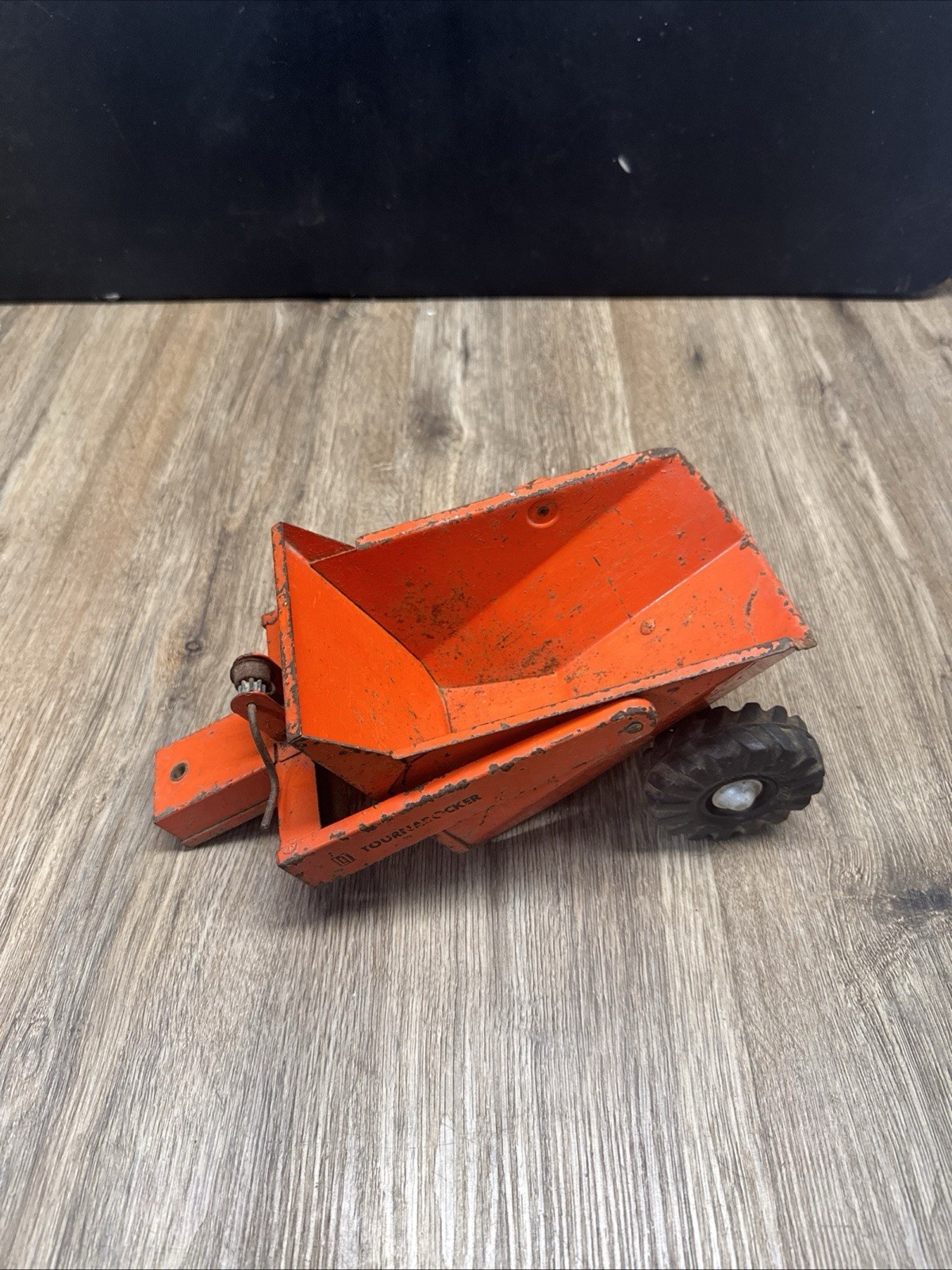 W•Vintage Orange Nylint Pressed Steel Bottom Dump Earth Mover Trailer