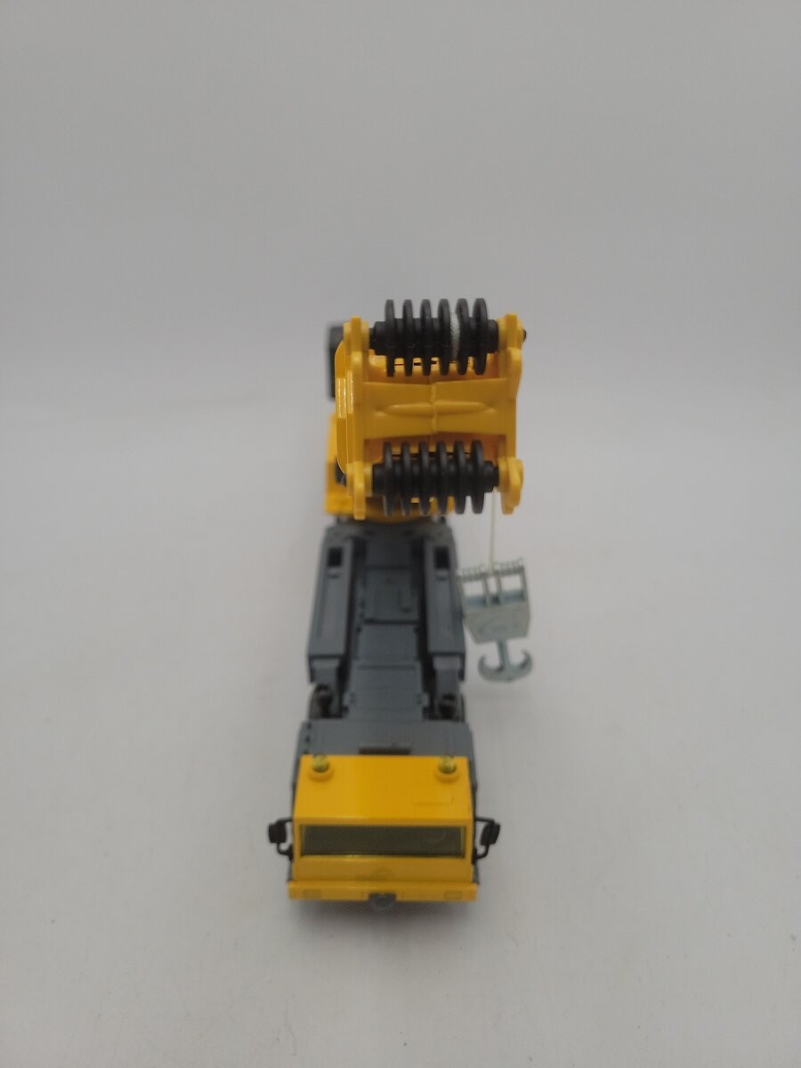 Siku 4311 1:55 Scale Super Series Mega Lifter Yellow Crane Diecast Metal Model