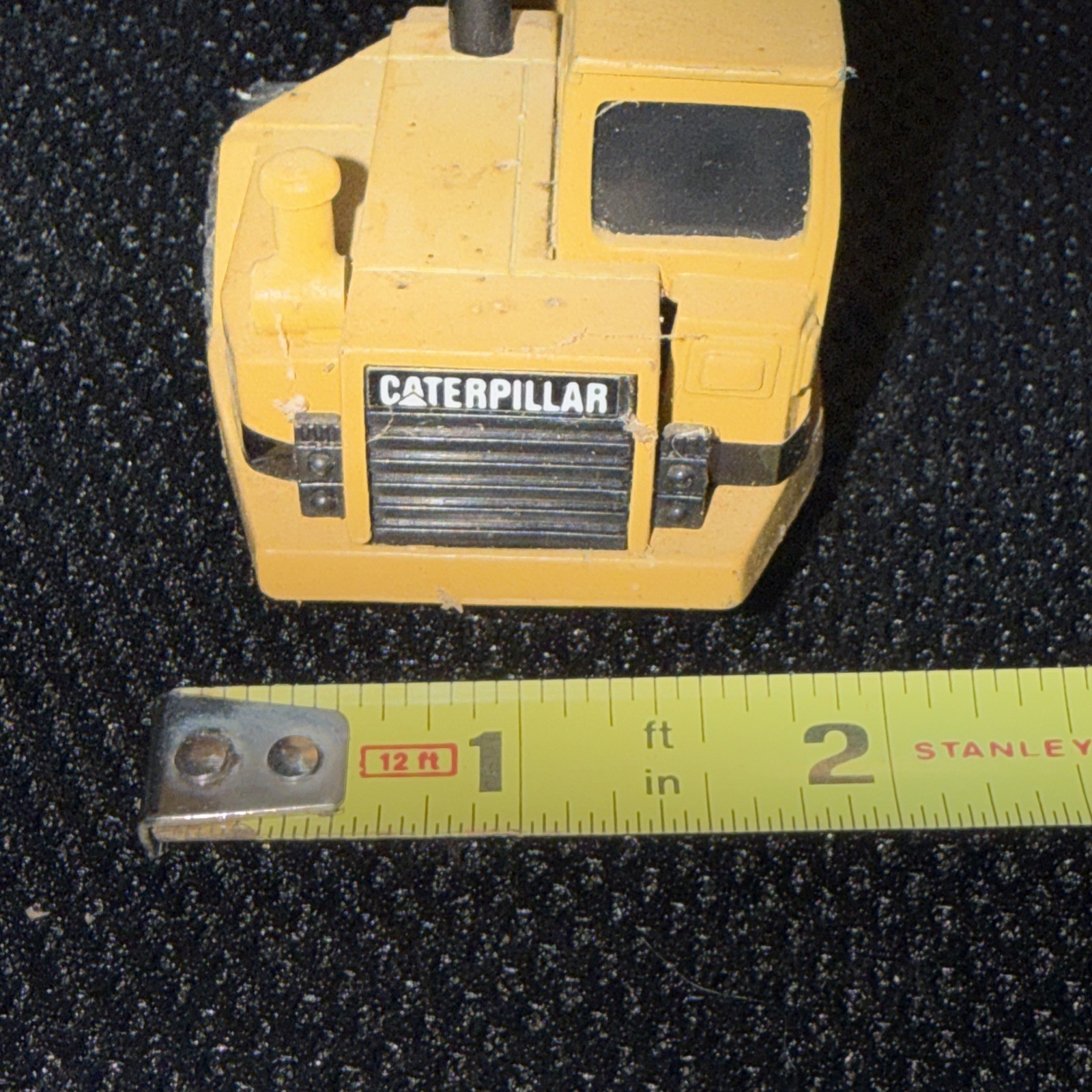 3 Piece Lot Ertl Construction Equipment Toys International Harvester & CAT