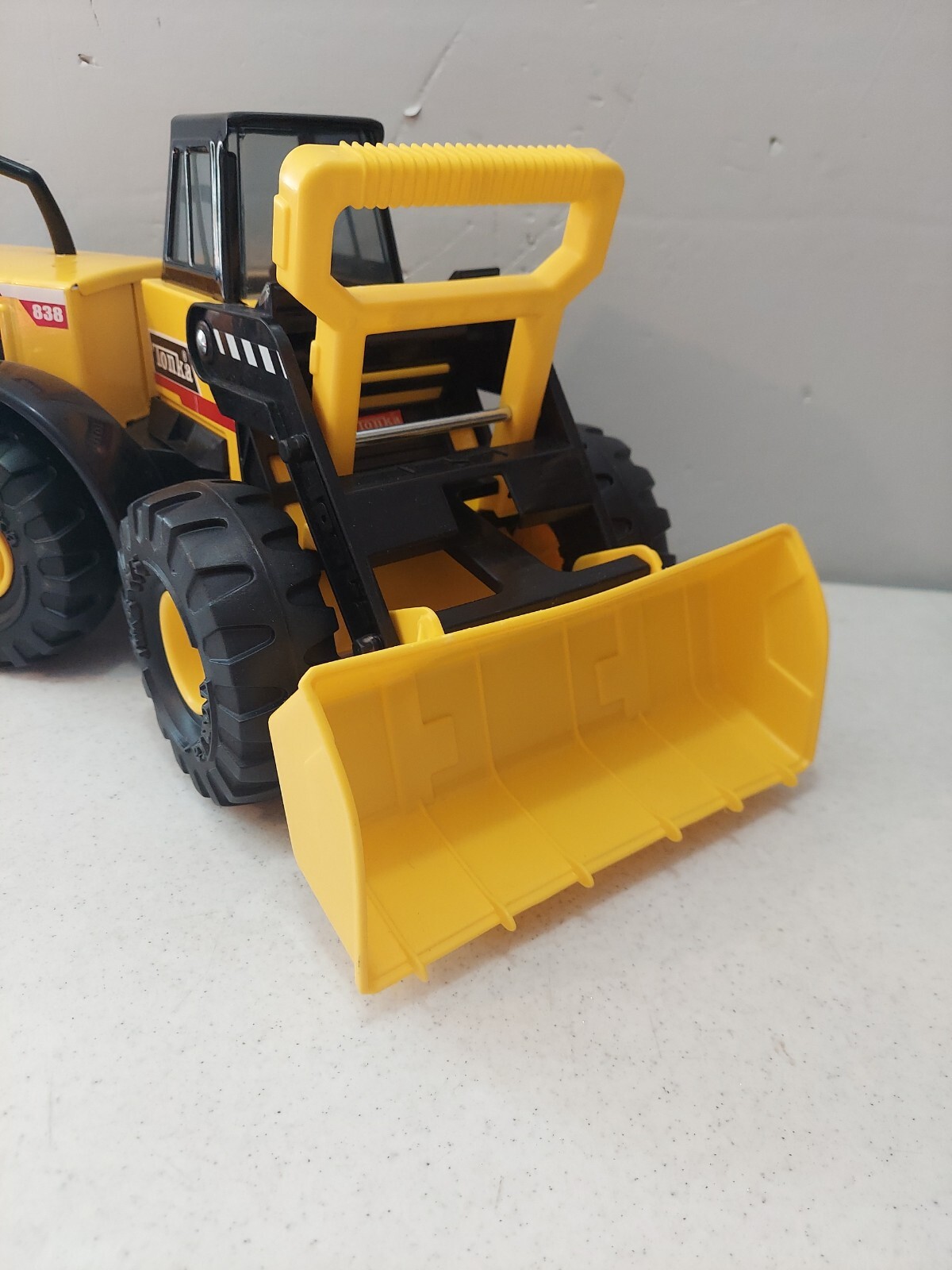 Tonka Steel Classics Front End Loader 838 slightly used
