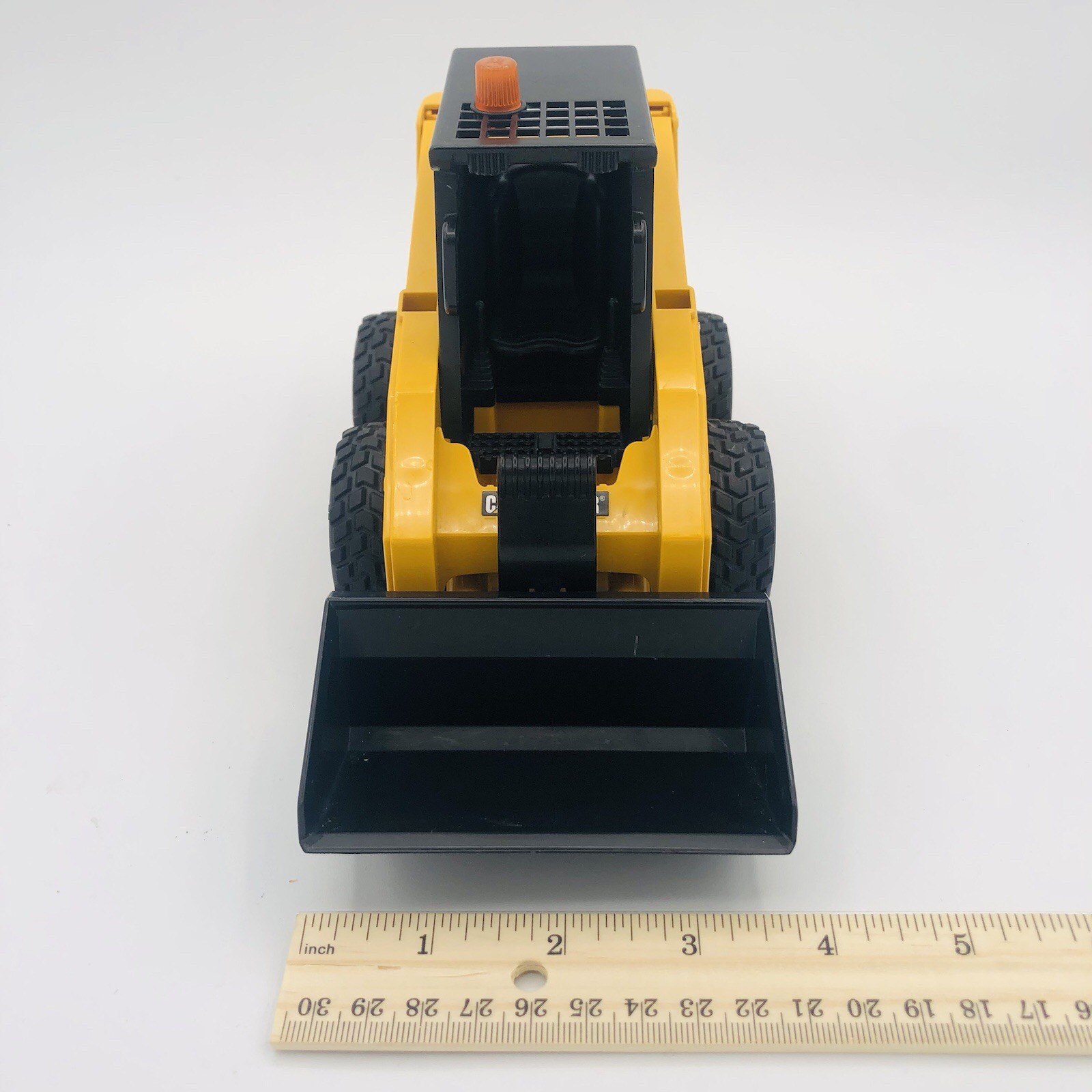 Bruder 2018 Cat Front End Loader 2589/02 – Caterpillar, Made in Germany