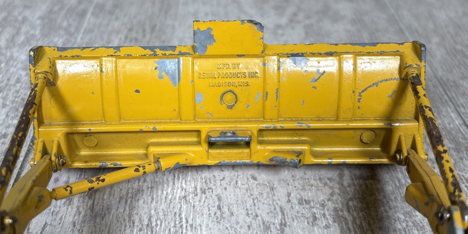 Vintage Reuhl 1/20 Caterpillar Bulldozer Front Blade Part