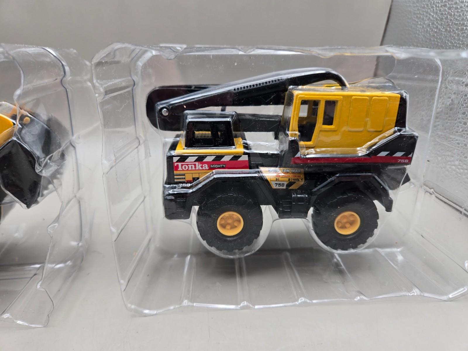 Vintage Maisto Mini Mighty Tonka Loader Excavator Crane 1998 New