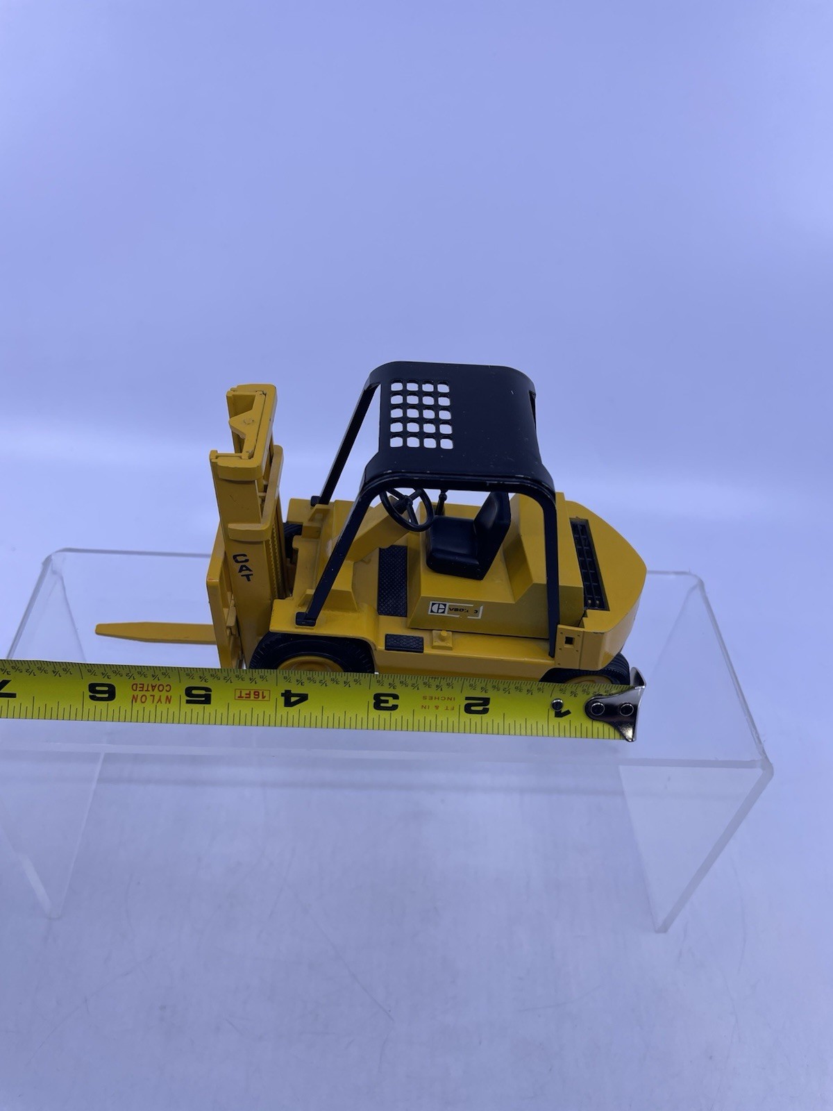 Vintage CATERPILLAR V 80 D Forklift Fork Lift 1:25 NZG 182 West Germany D