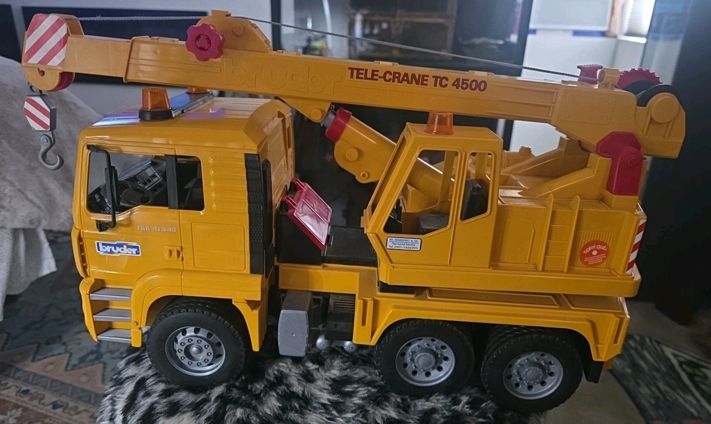 Bruder MAN Tele-Crane TC-4500 TGA 41.440 Construction Toy Truck Germany