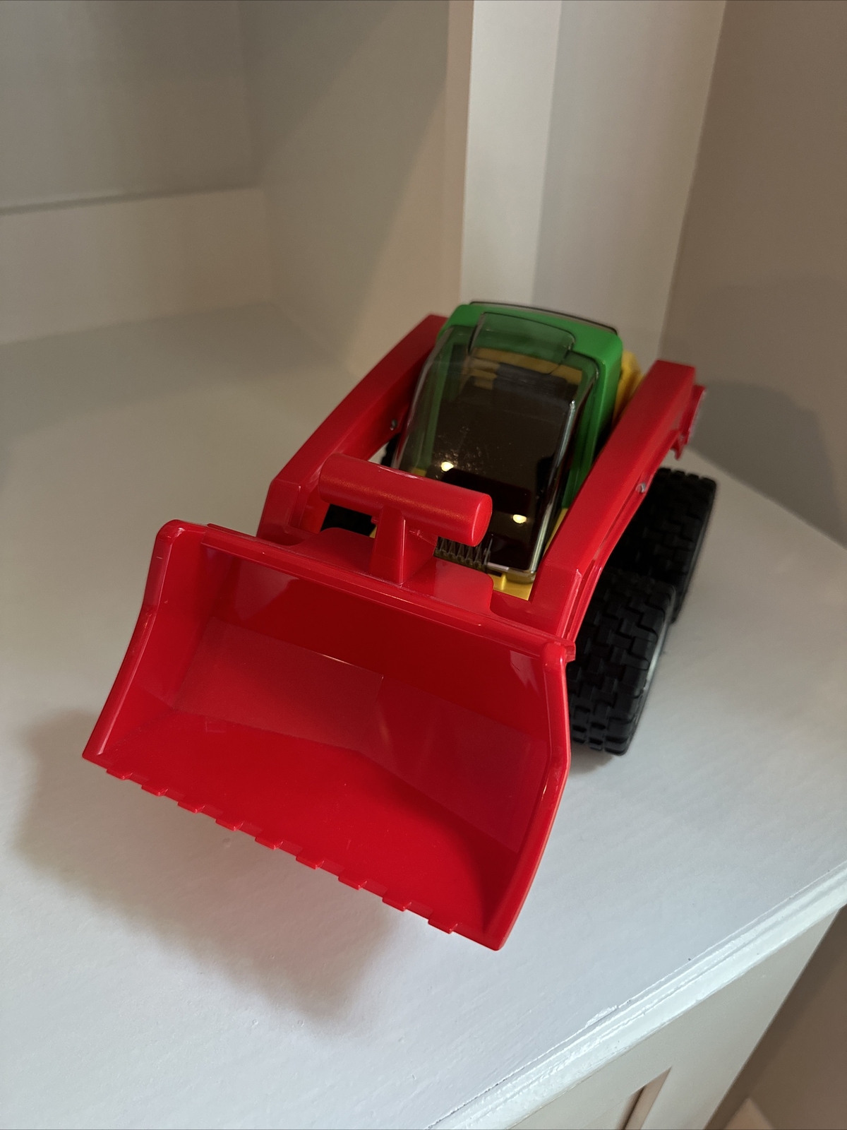 BRUDER ROADMAX LOADER TRUCK GERMANY 2011 EXCELLENT COND 2009/01 RED GREEN YELLOW