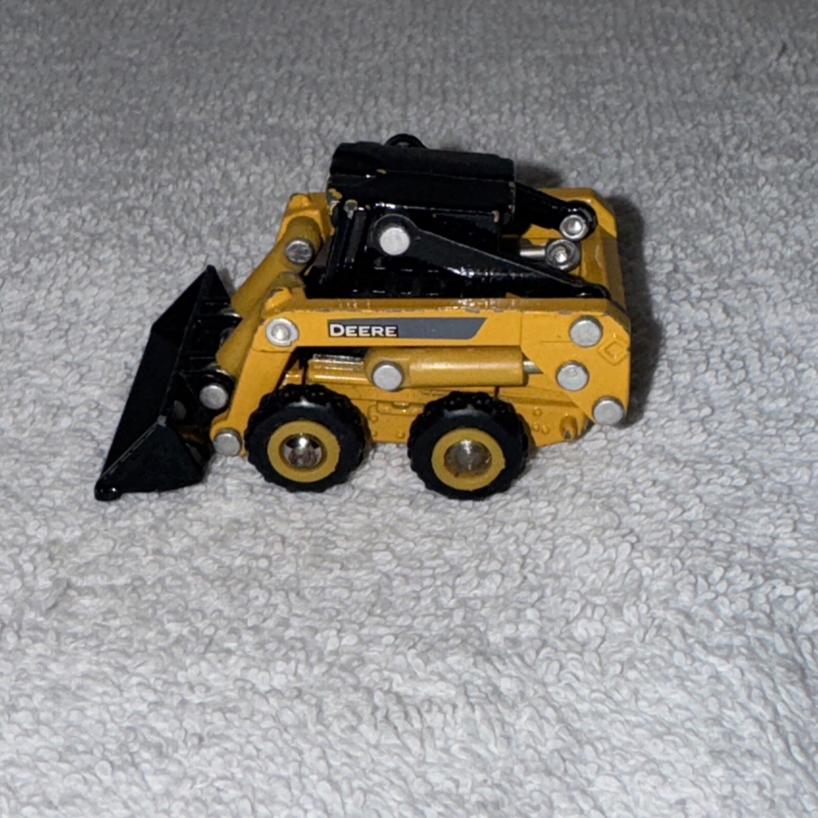 Ertl 1/64 John Deere 320D Skid Steer Model Loader