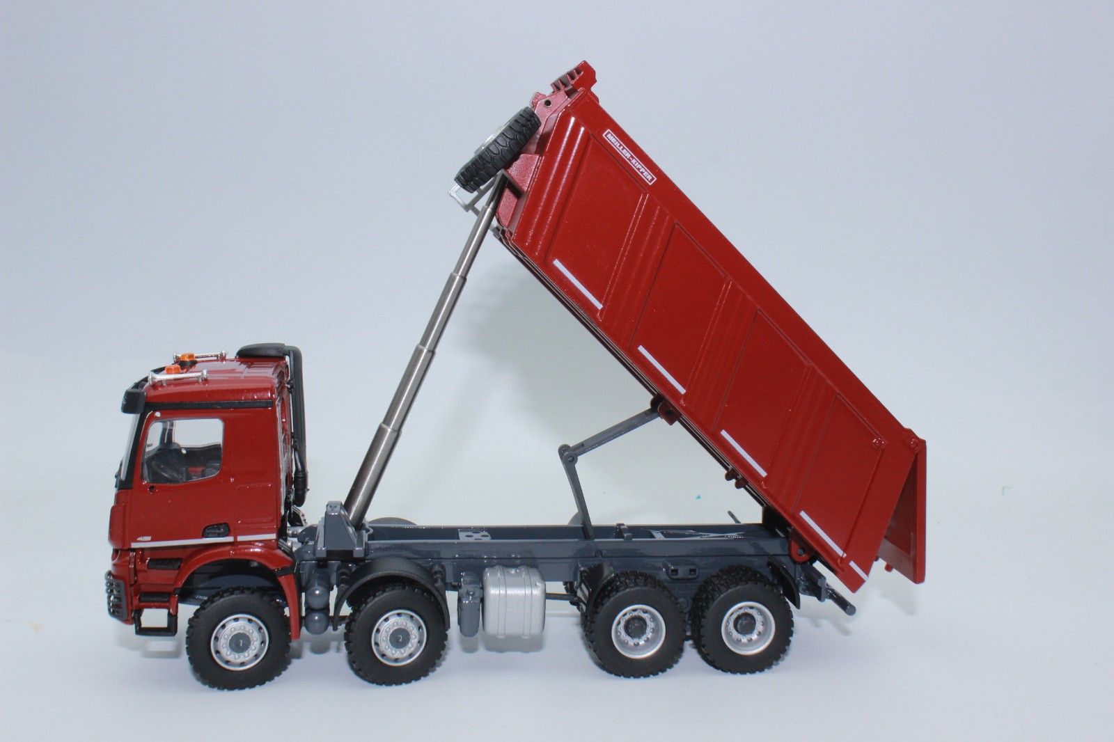 Conrad 78259 01 RED Meiller 4-Axle Tipper Arocs 1:50 NEW OVP