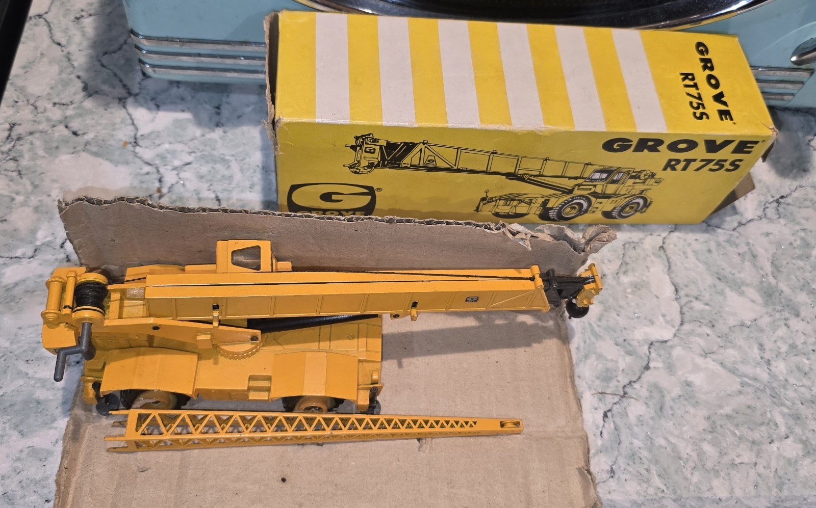 NZG 149 Grove RT75S mobile Construction Crane. 1/55 scale Diecast model NRFB OS