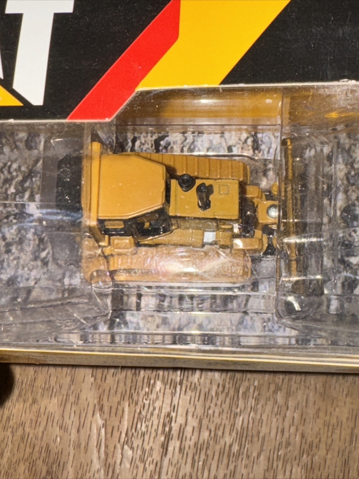 HO CAT D5M Track Type Tractor Die Cast 1:87 New