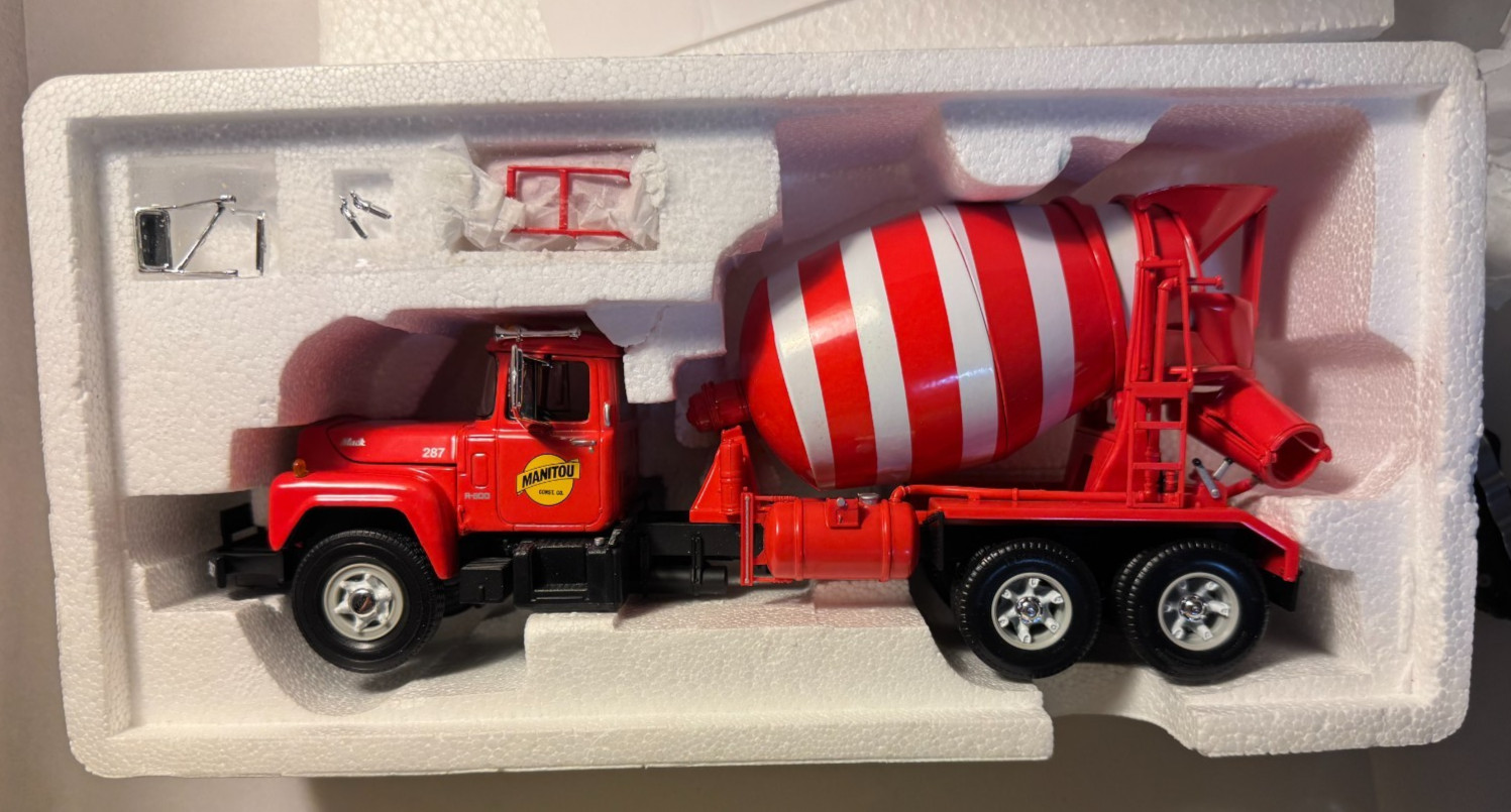 FIRST GEAR MANITOU HD MACK R MODEL MIXER 1998 NAT. TOY TRUCK’N & CONSTRUCTION SH