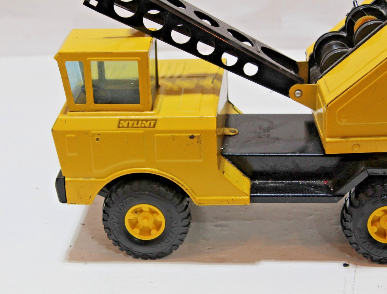 vintage Nylint pressed steel Clark “Michigan” T-24 crane Dragline Bucket Rare