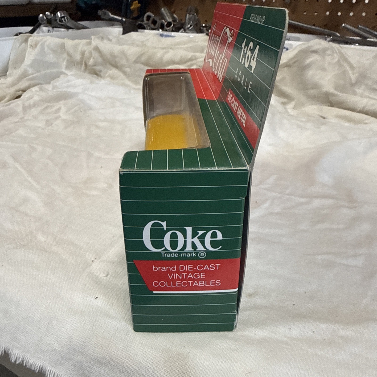 Vtg Coca-Cola Delivery Truck Atlanta Bottling 1:64 Hartoy AHL Diecast NEW NOS