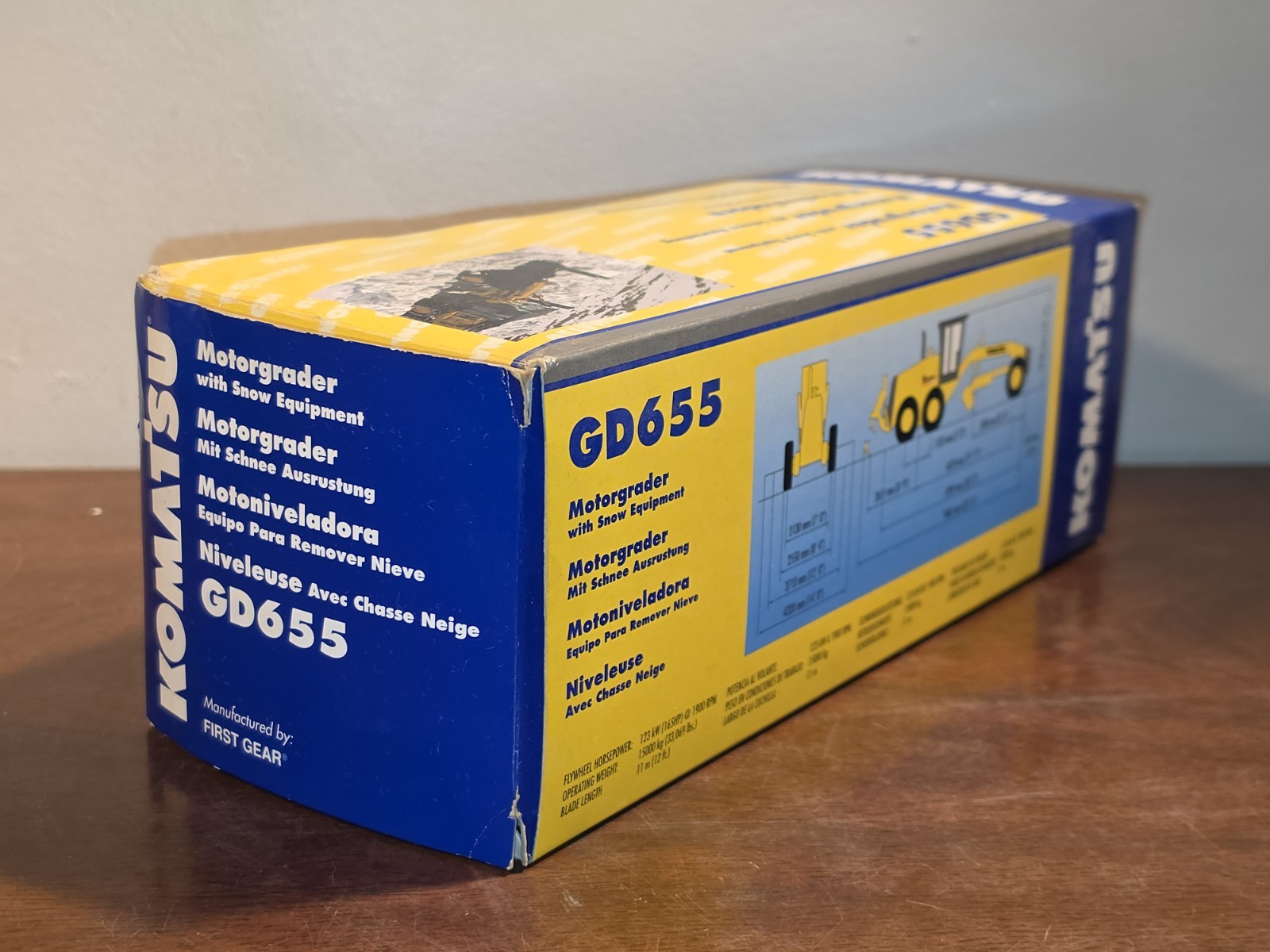 NEW! Diecast Komatsu GD655 Motorgrader W/ Snow Equipment First Gear 1/50th Scale
